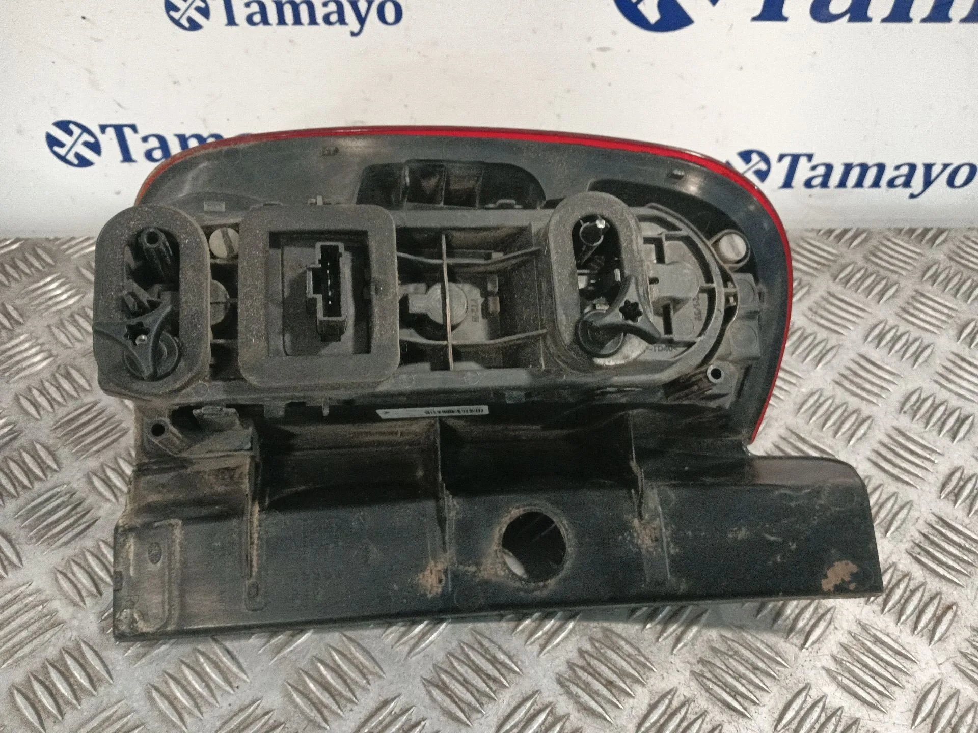 Piloto Trasero Derecho para Dacia Duster (Hs_)