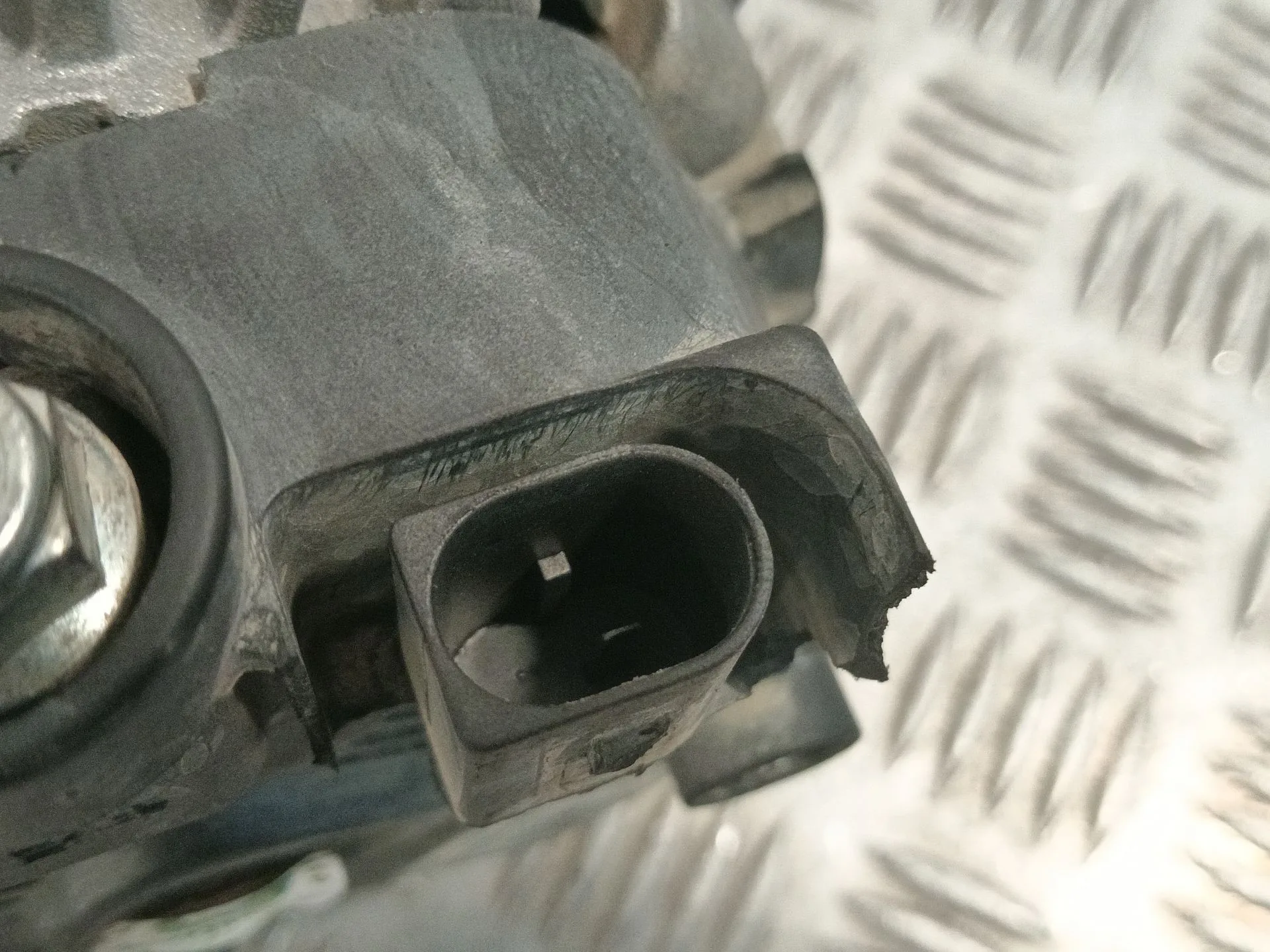 Alternador para Mercedes-Benz Clase B Sports Tourer (W245)