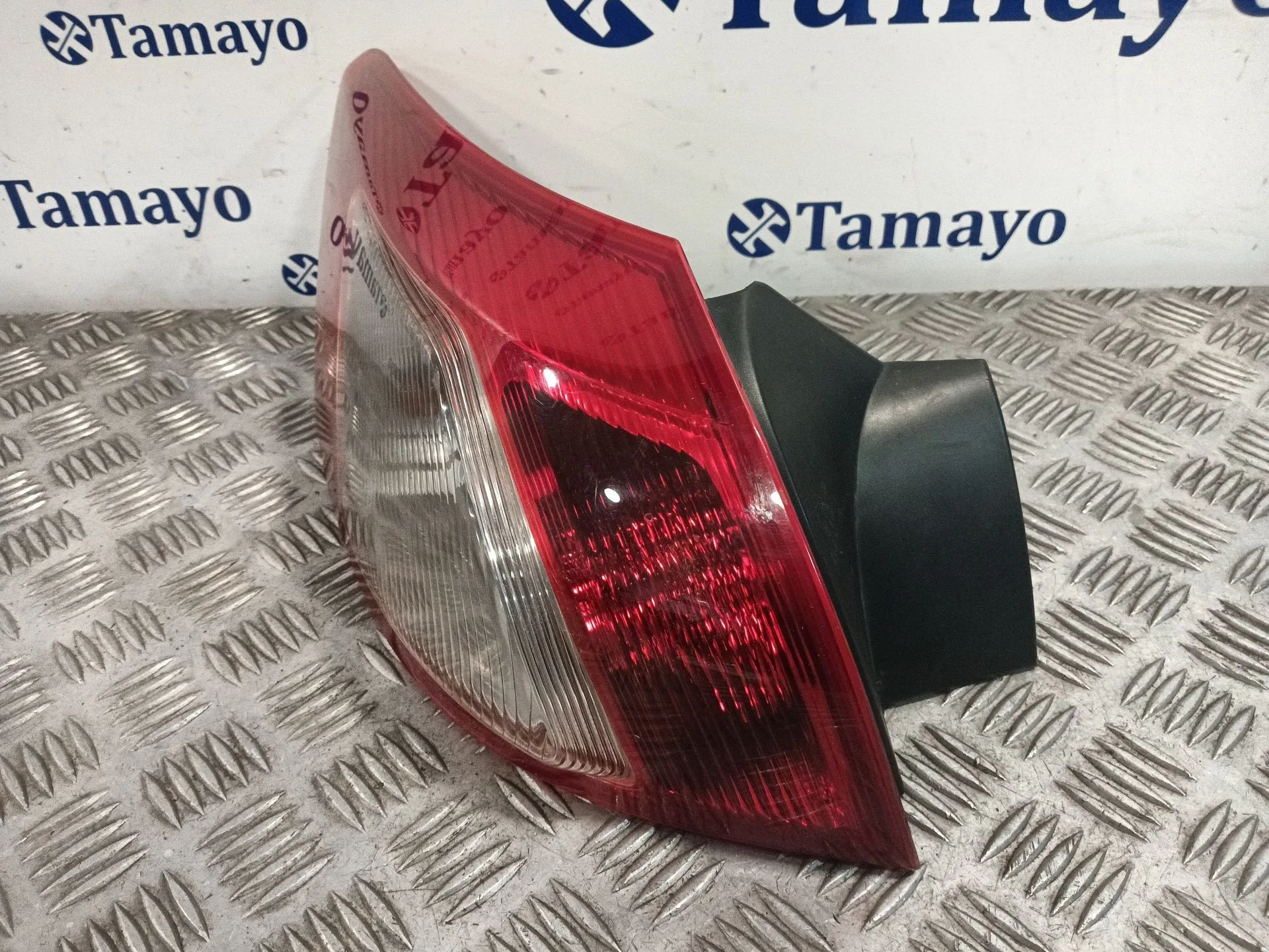 Piloto Trasero Izquierdo para Mitsubishi Lancer Viii (Cy_A, Cz_A)