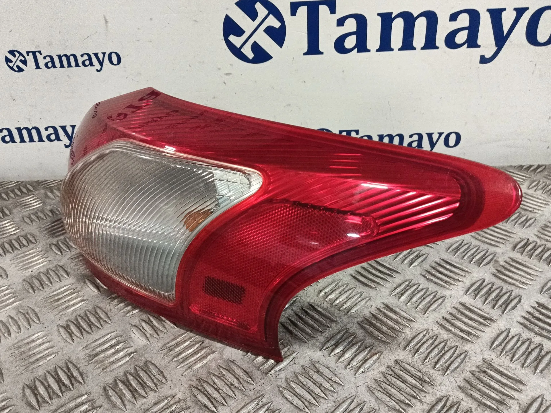 Piloto Trasero Derecho para Mitsubishi Lancer Viii (Cy_A, Cz_A)