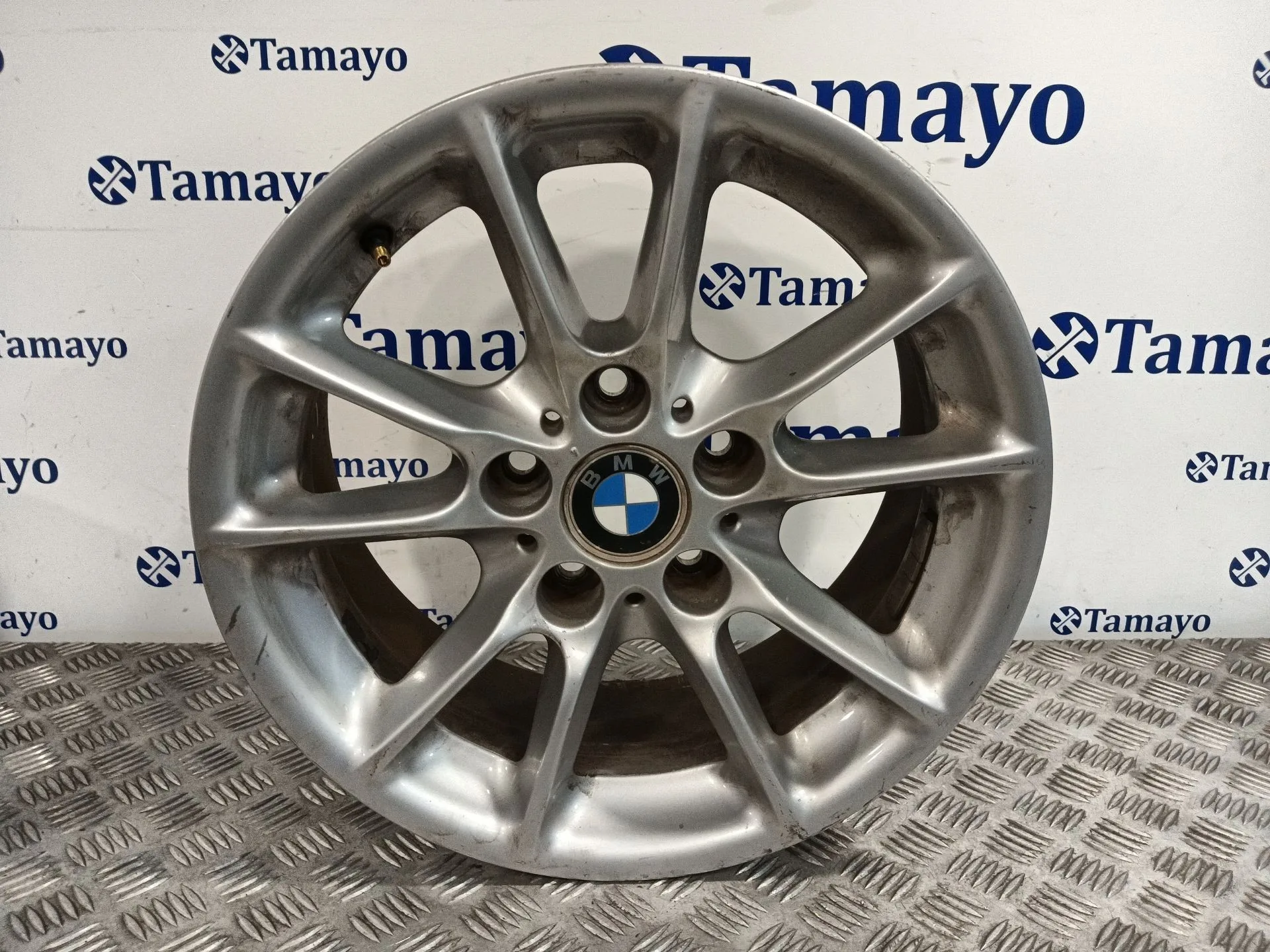 Llanta para Bmw 5 (E39)