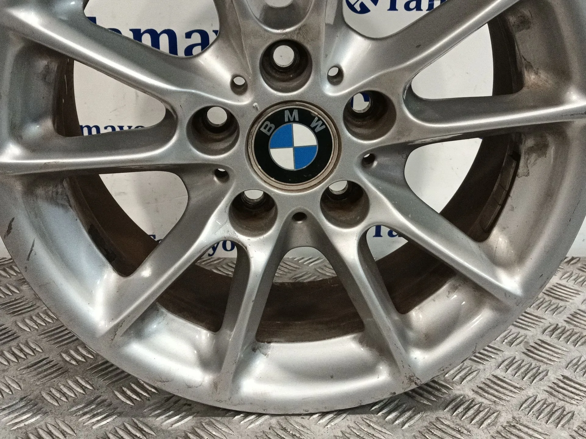 Llanta para Bmw 5 (E39)