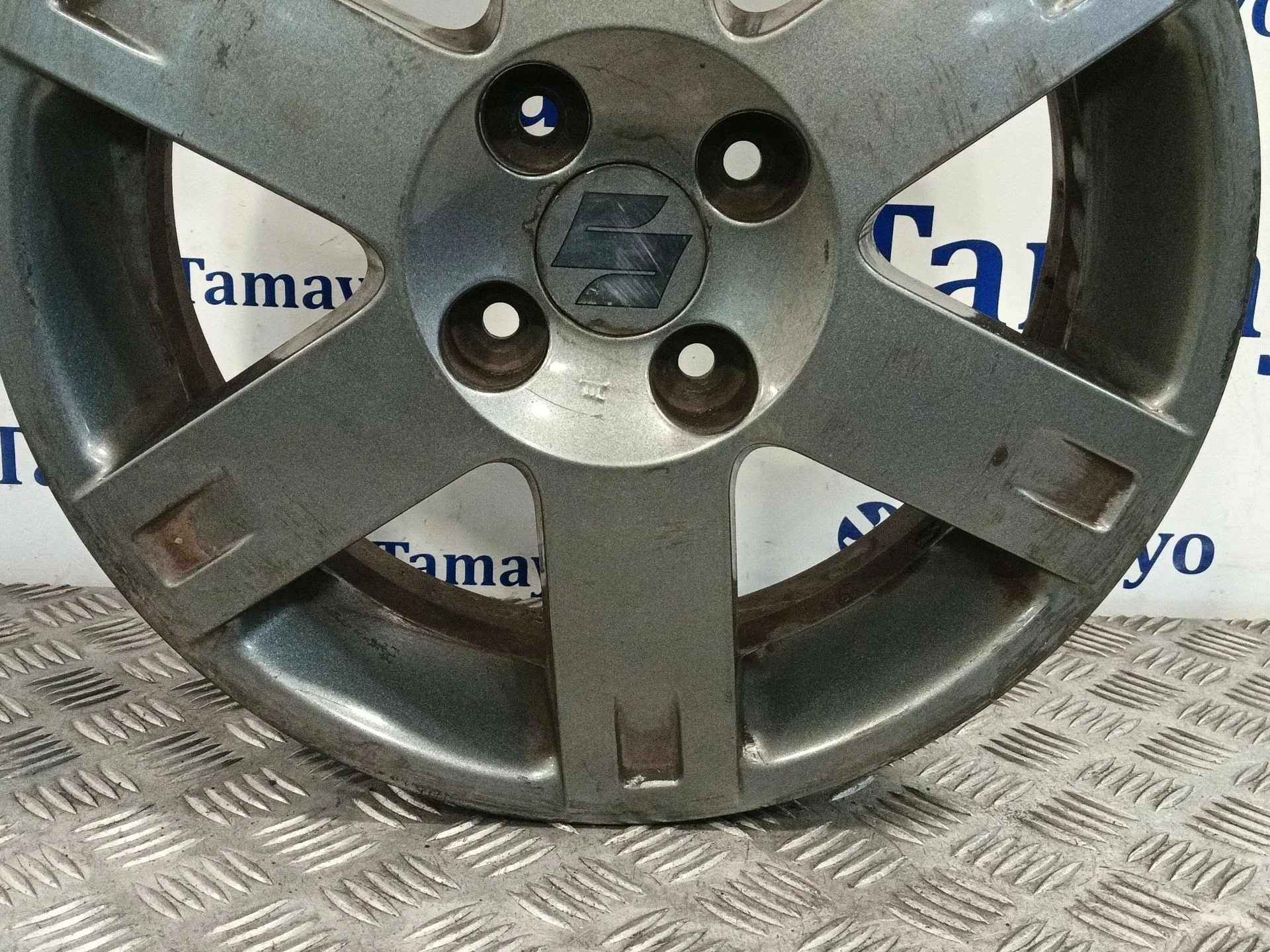 Llanta para Suzuki Swift Berlina (Mz)