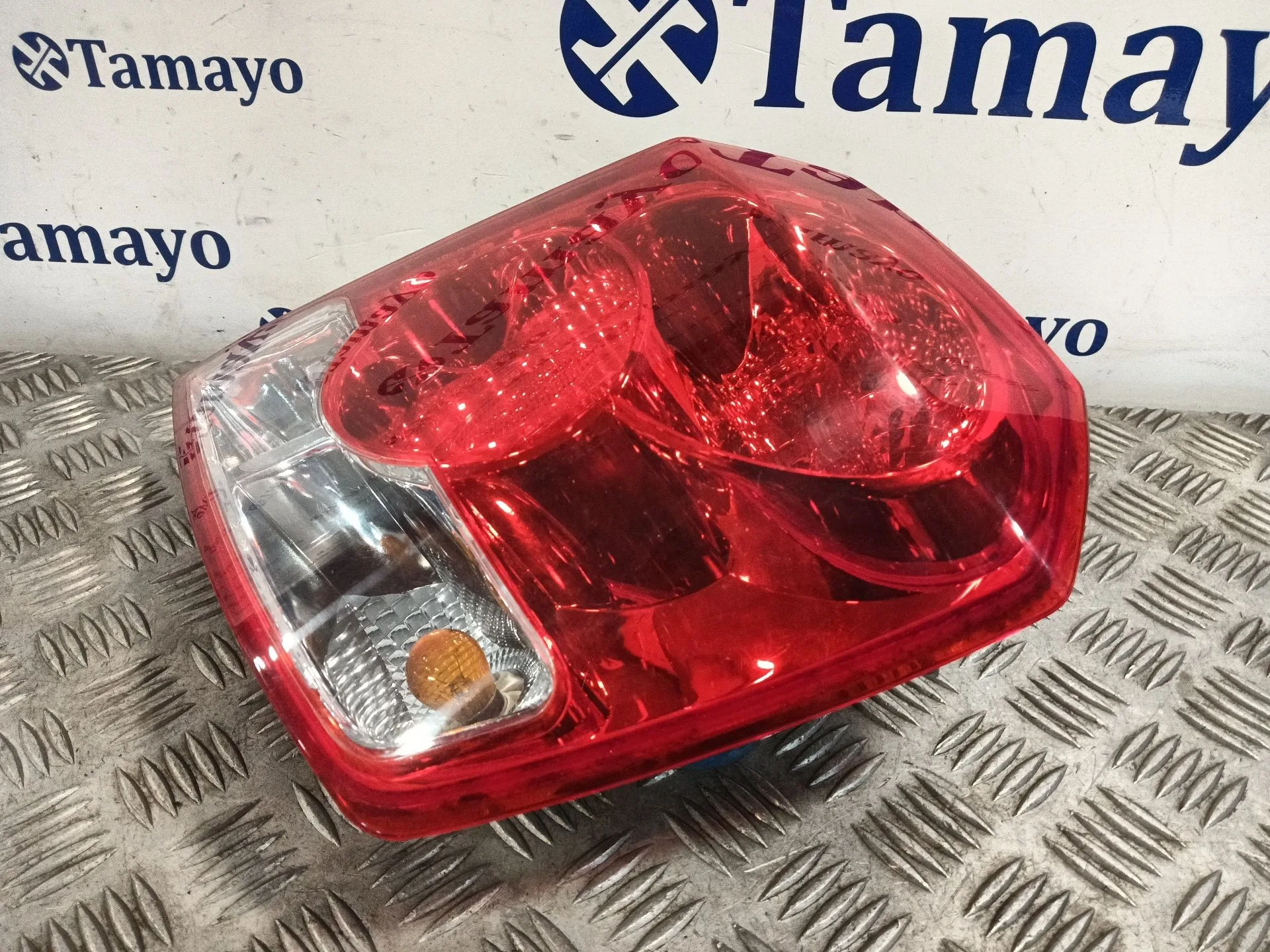 Piloto Trasero Derecho para Chevrolet Kalos