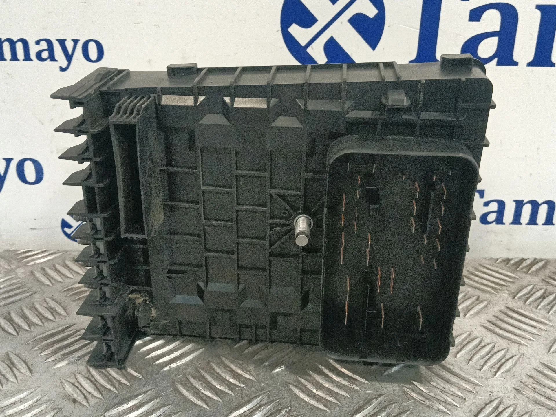 Caja Reles / Fusibles para Volkswagen Golf Vi (5K1)