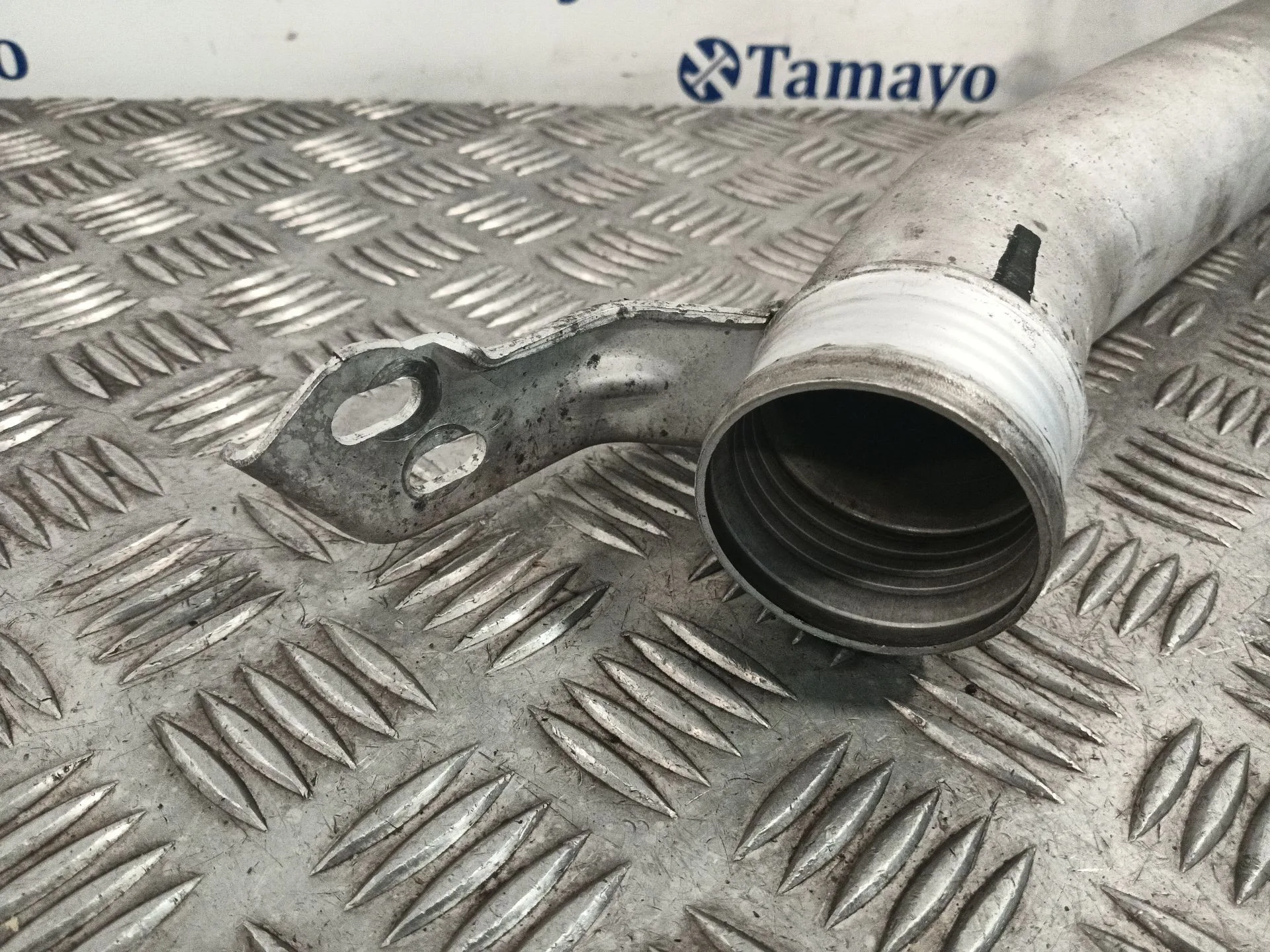 Tubo para Volvo V40 Hatchback (525)