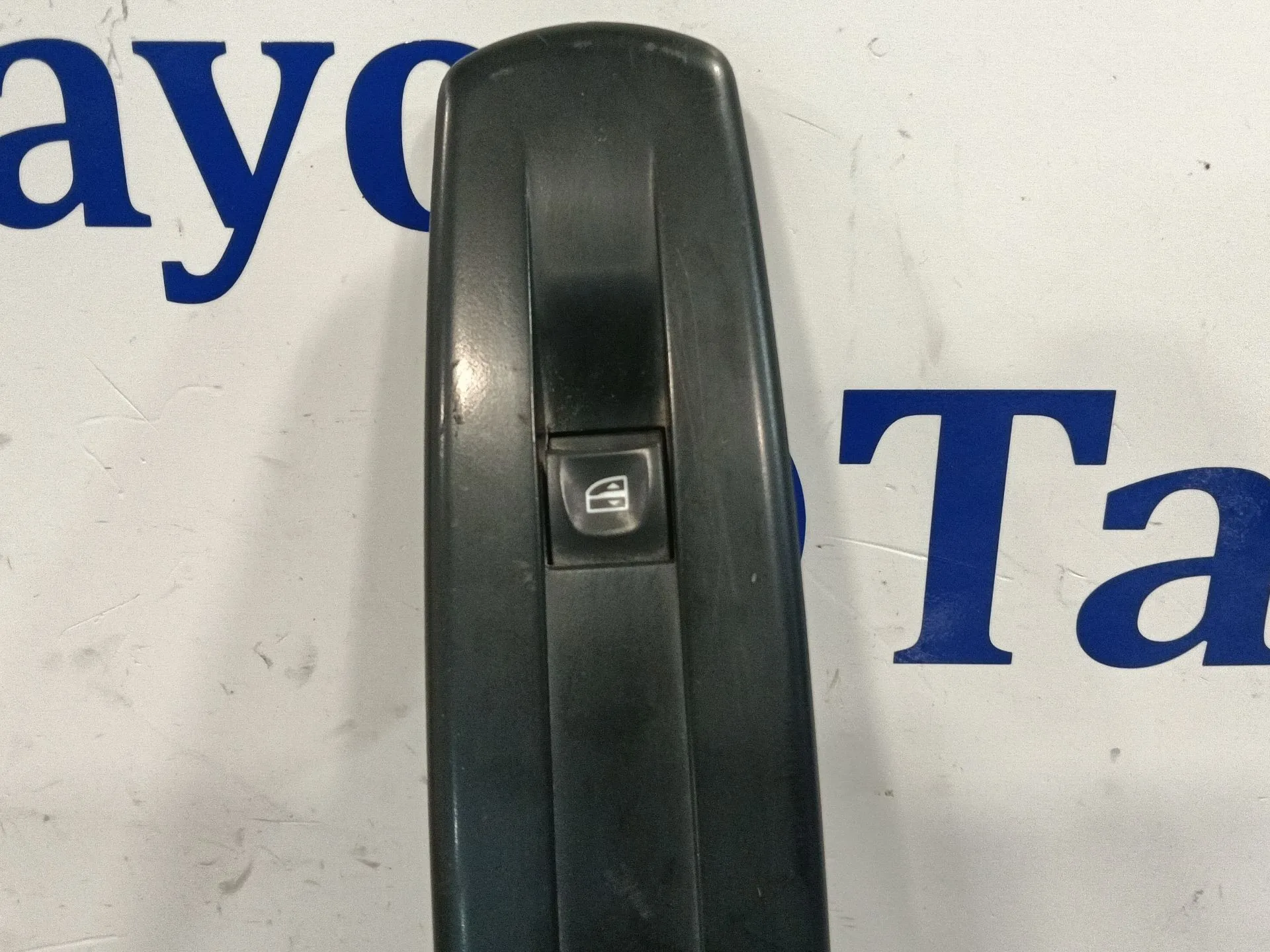 Mando Elevalunas Delantero Derecho para Renault Megane Iii Berlina 5 P