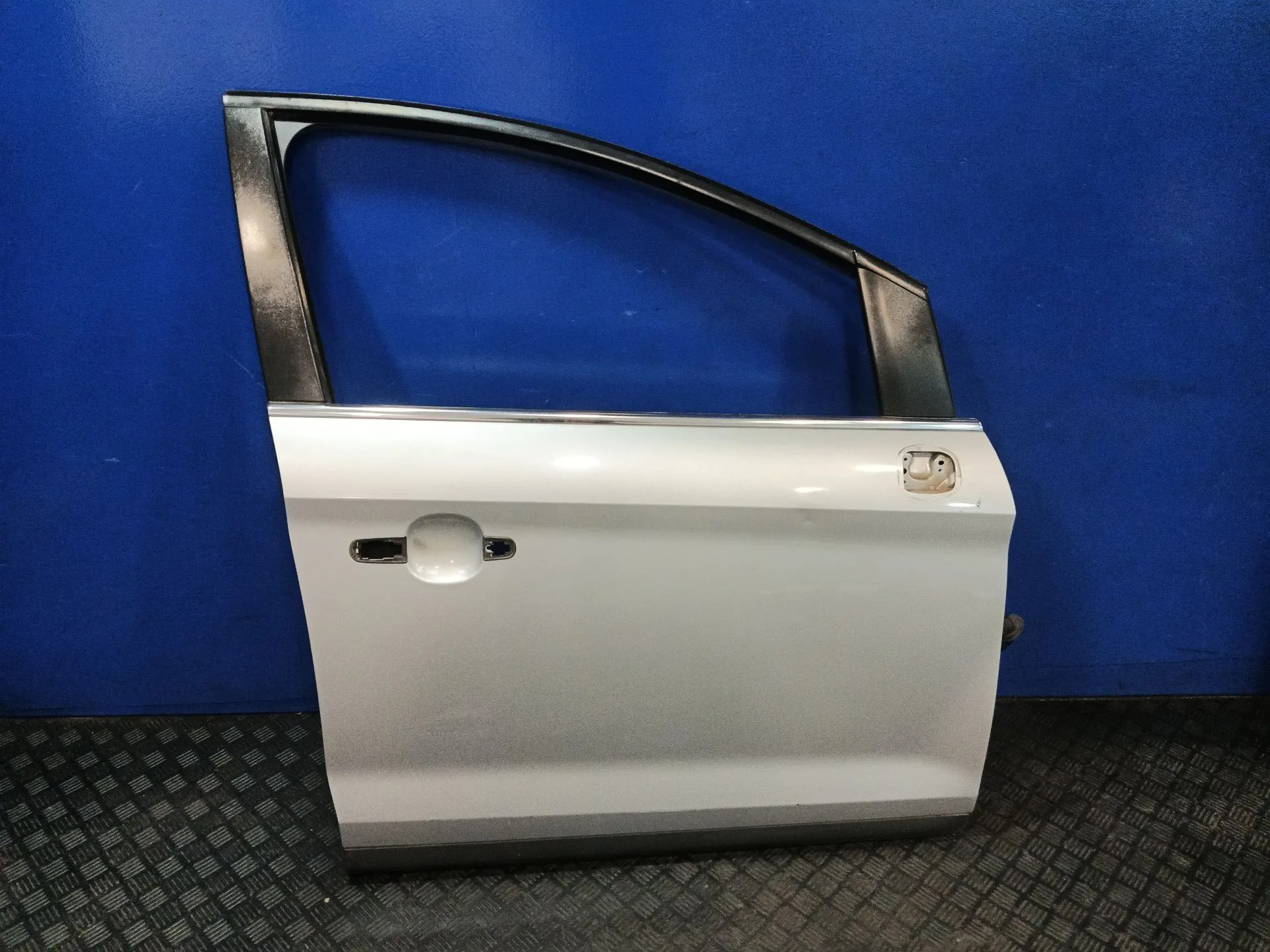 Puerta Delantera Derecha para Ford Kuga I