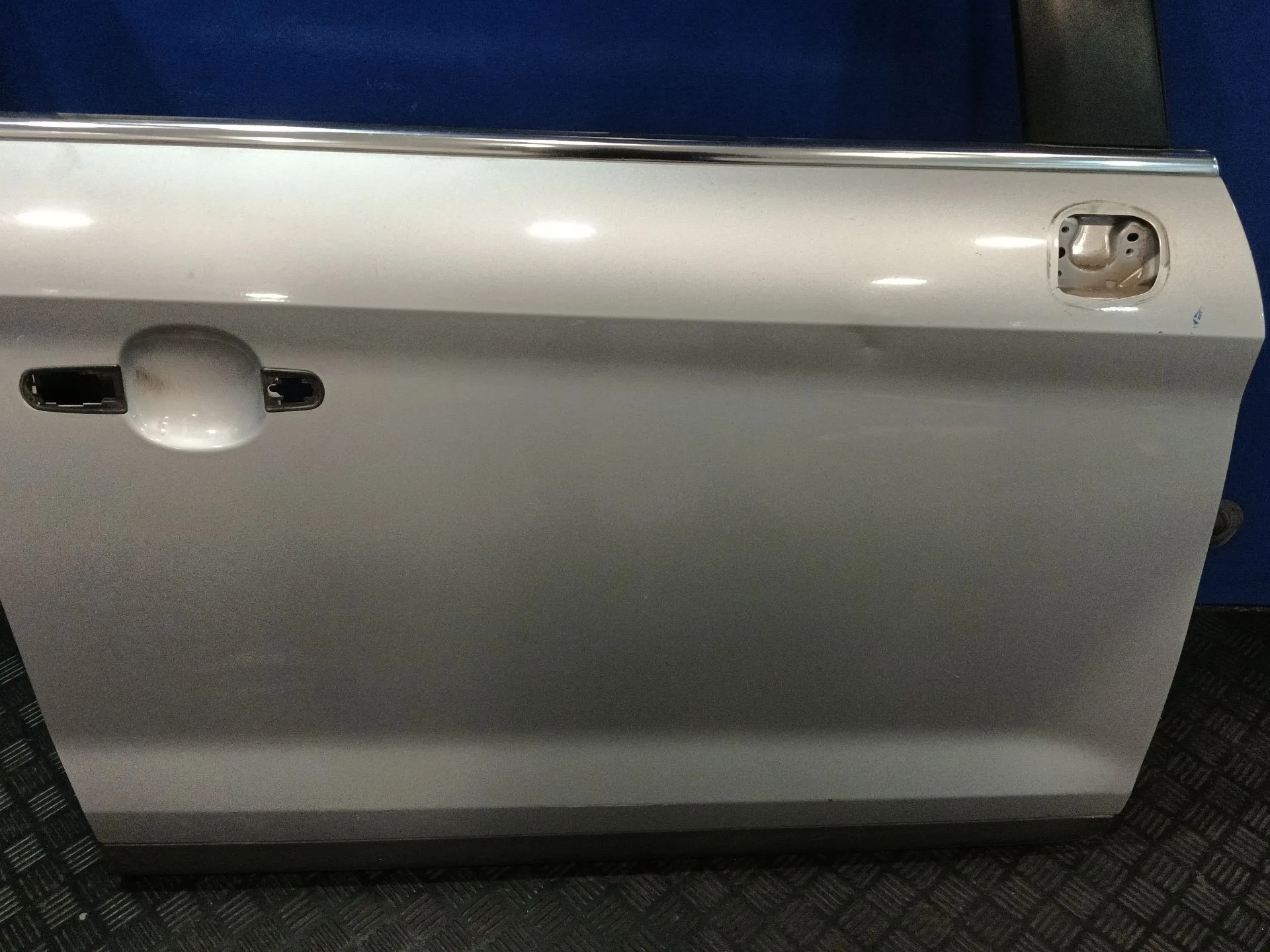 Puerta Delantera Derecha para Ford Kuga I