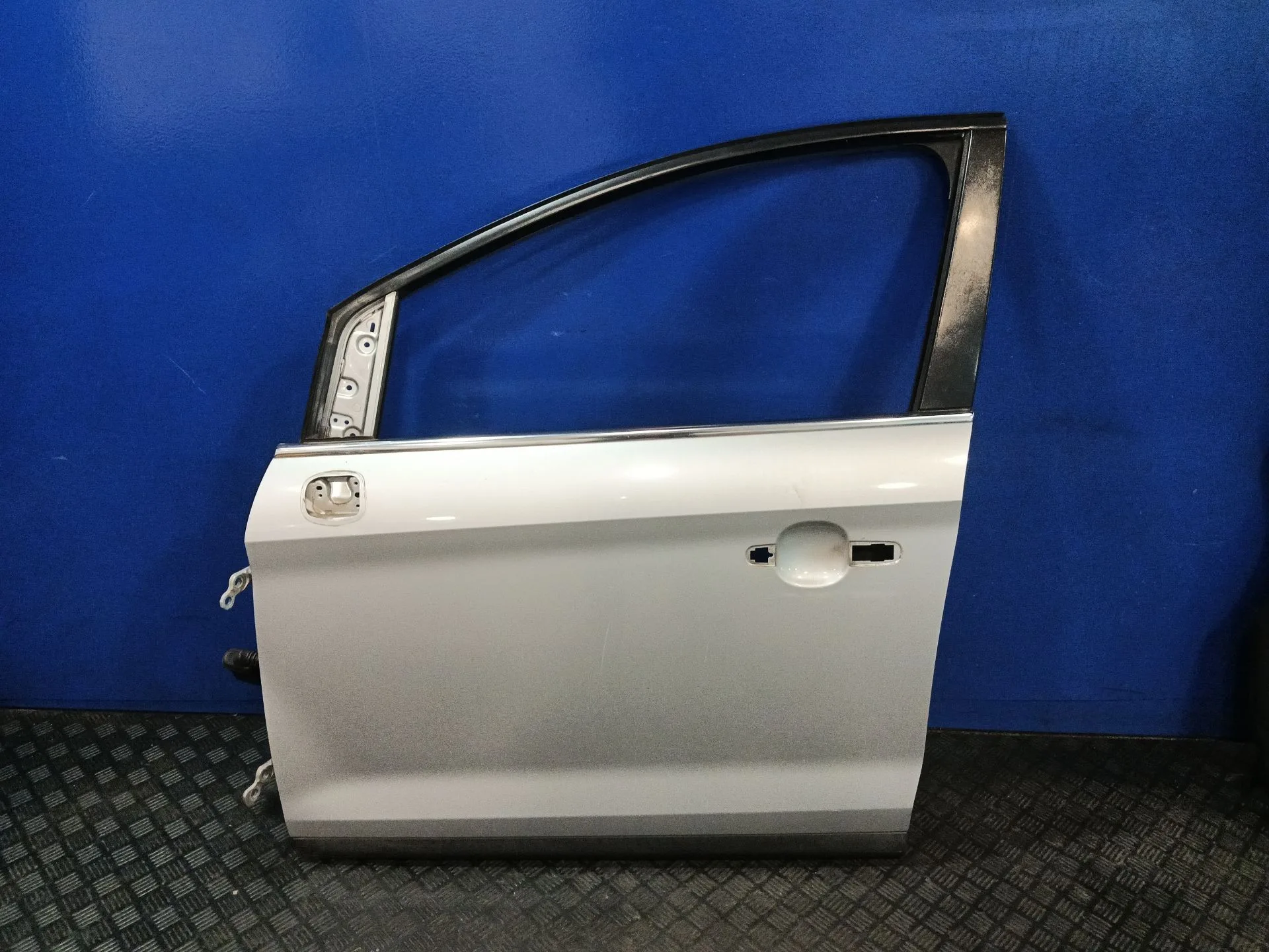 Puerta Delantera Izquierda para Ford Kuga I