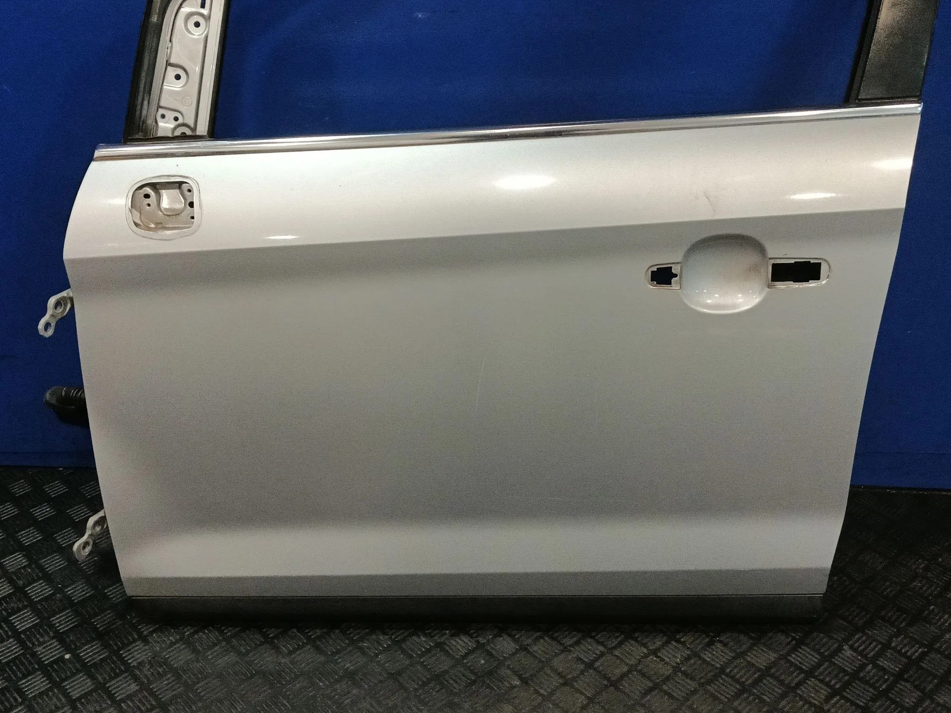 Puerta Delantera Izquierda para Ford Kuga I