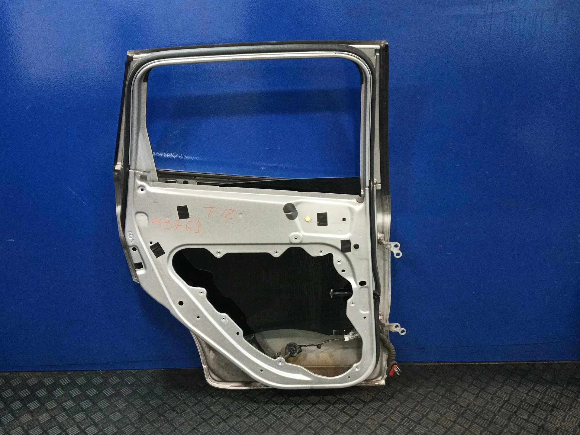 Puerta Trasera Izquierda para Ford Kuga I