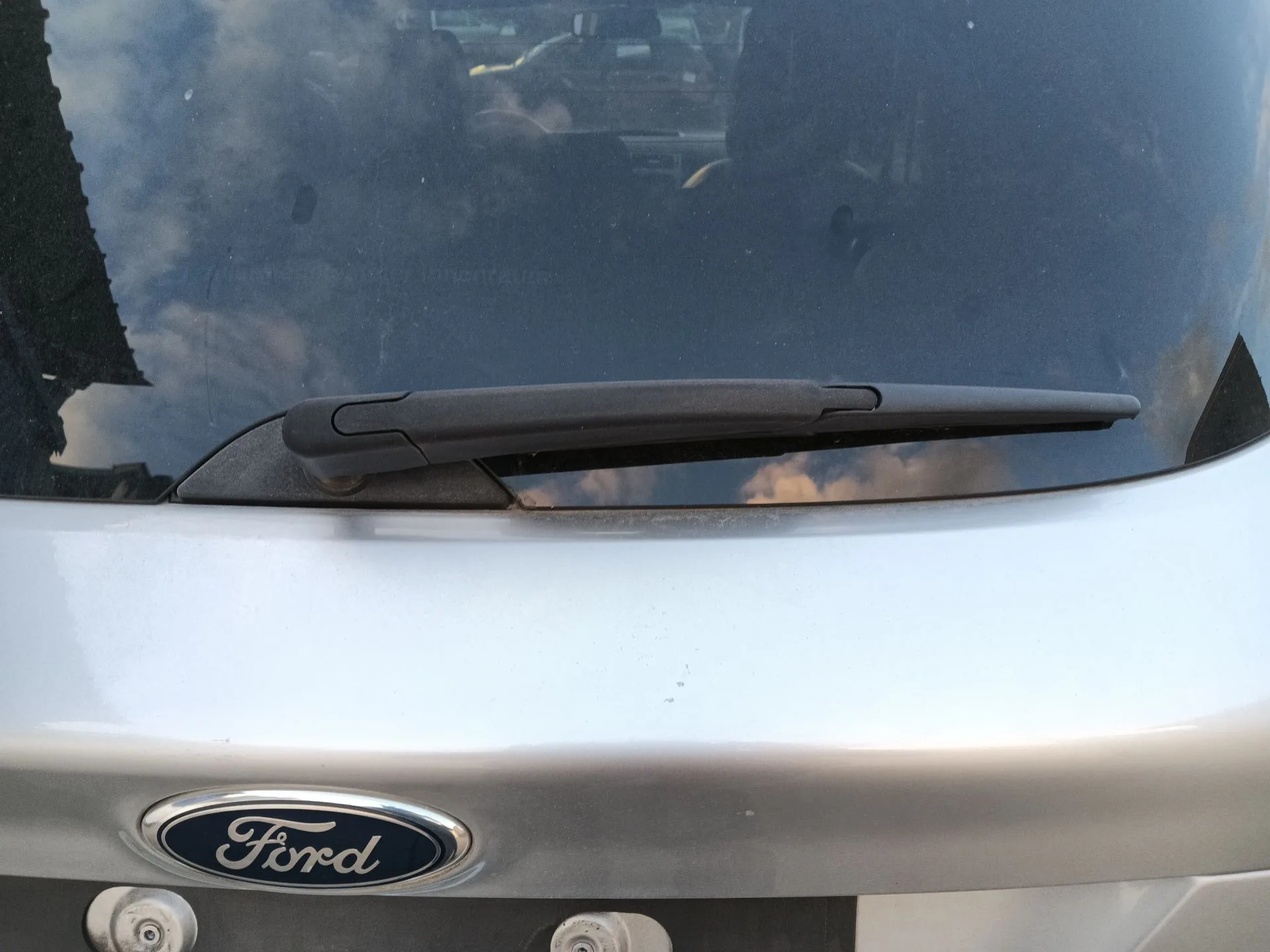 Brazo Limpia Trasero para Ford Kuga I