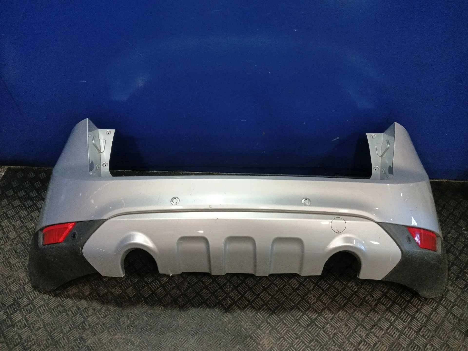 Paragolpes Trasero para Ford Kuga I