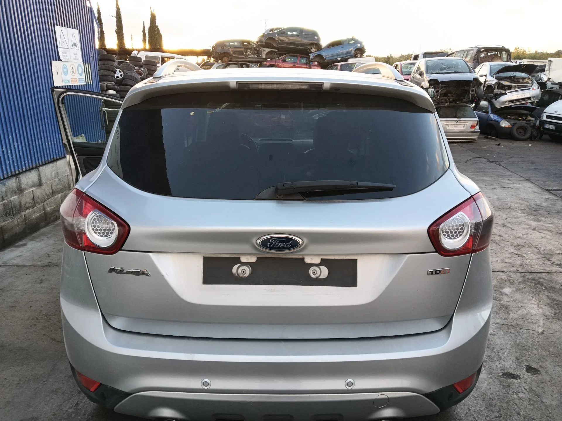 Porton Trasero para Ford Kuga I