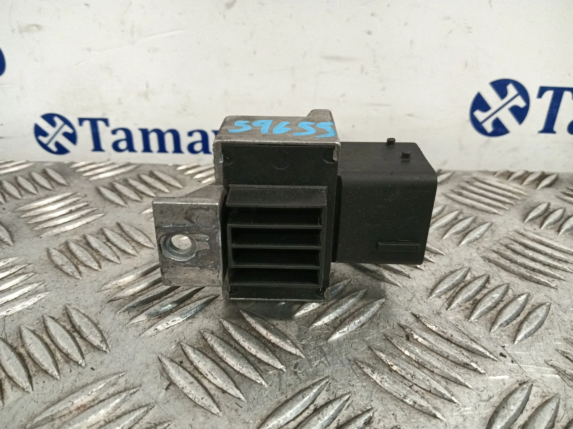 Caja Precalentamiento para Dacia Duster (Hs_)