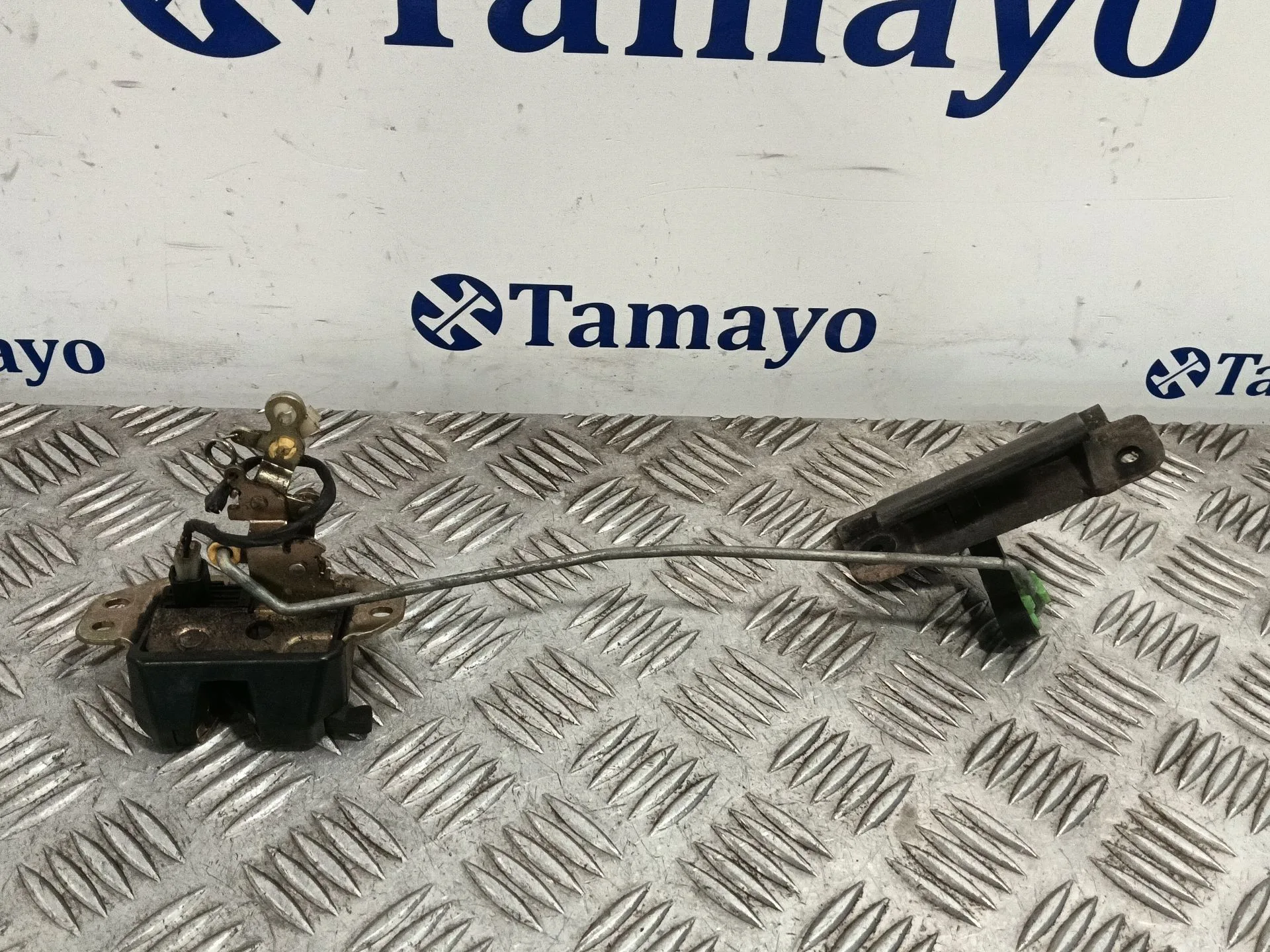 Cerradura Maletero / Porton para Chevrolet Kalos