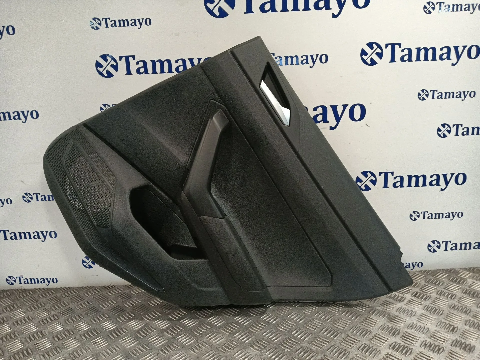 Guarnecido Puerta Trasera Derecha para Volkswagen Polo Vi (Aw1, Bz1, Ae1)