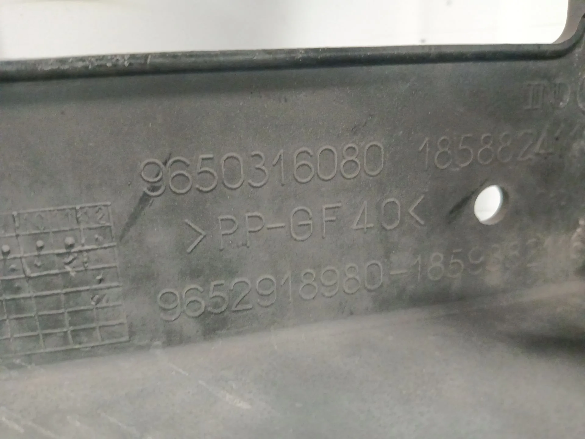 Panel Frontal para Peugeot 308 I (4A_, 4C_)
