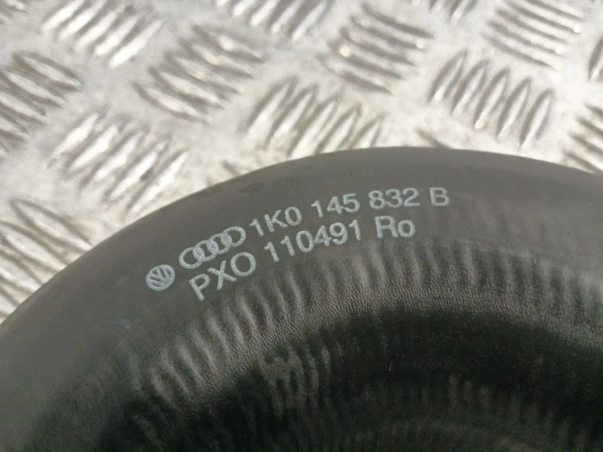 Tubo para Audi A3 (8P1)