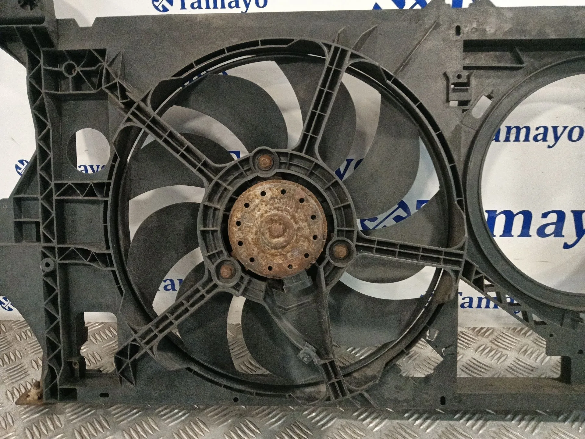 Electroventilador para Nissan Interstar Furgoneta (X70)