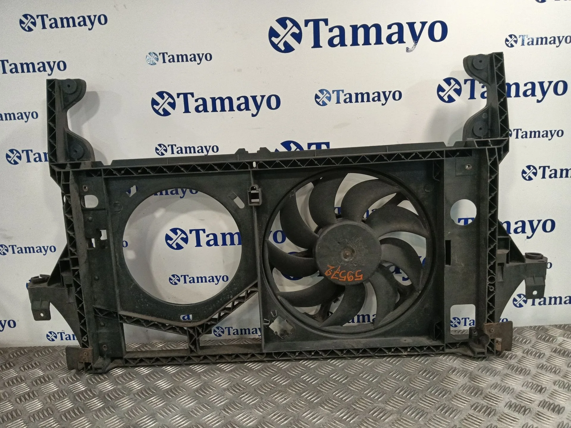 Electroventilador para Nissan Interstar Furgoneta (X70)