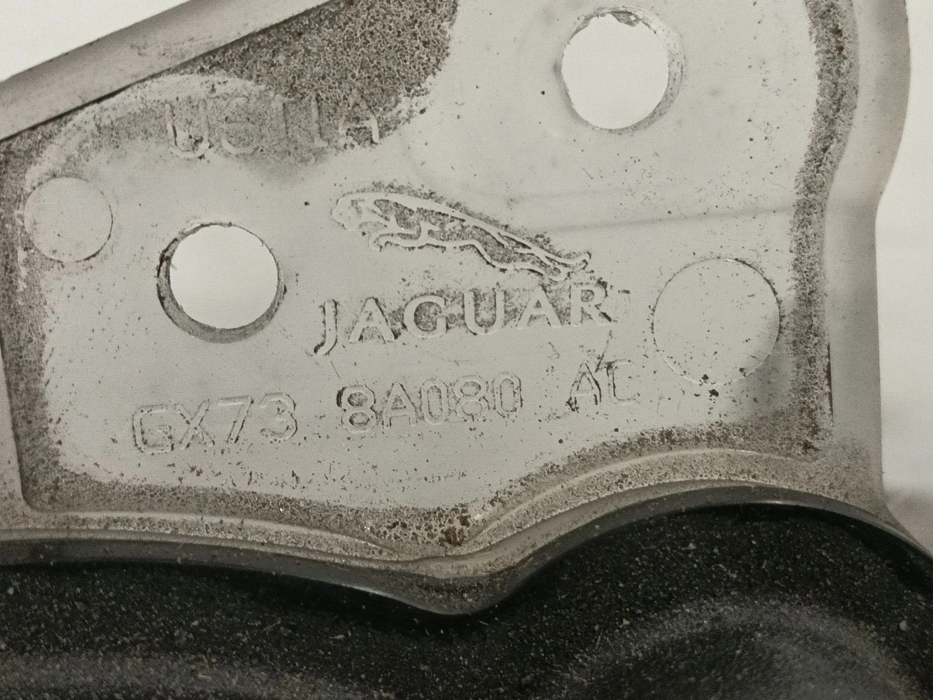 Deposito Expansion para Jaguar Xe (X760)