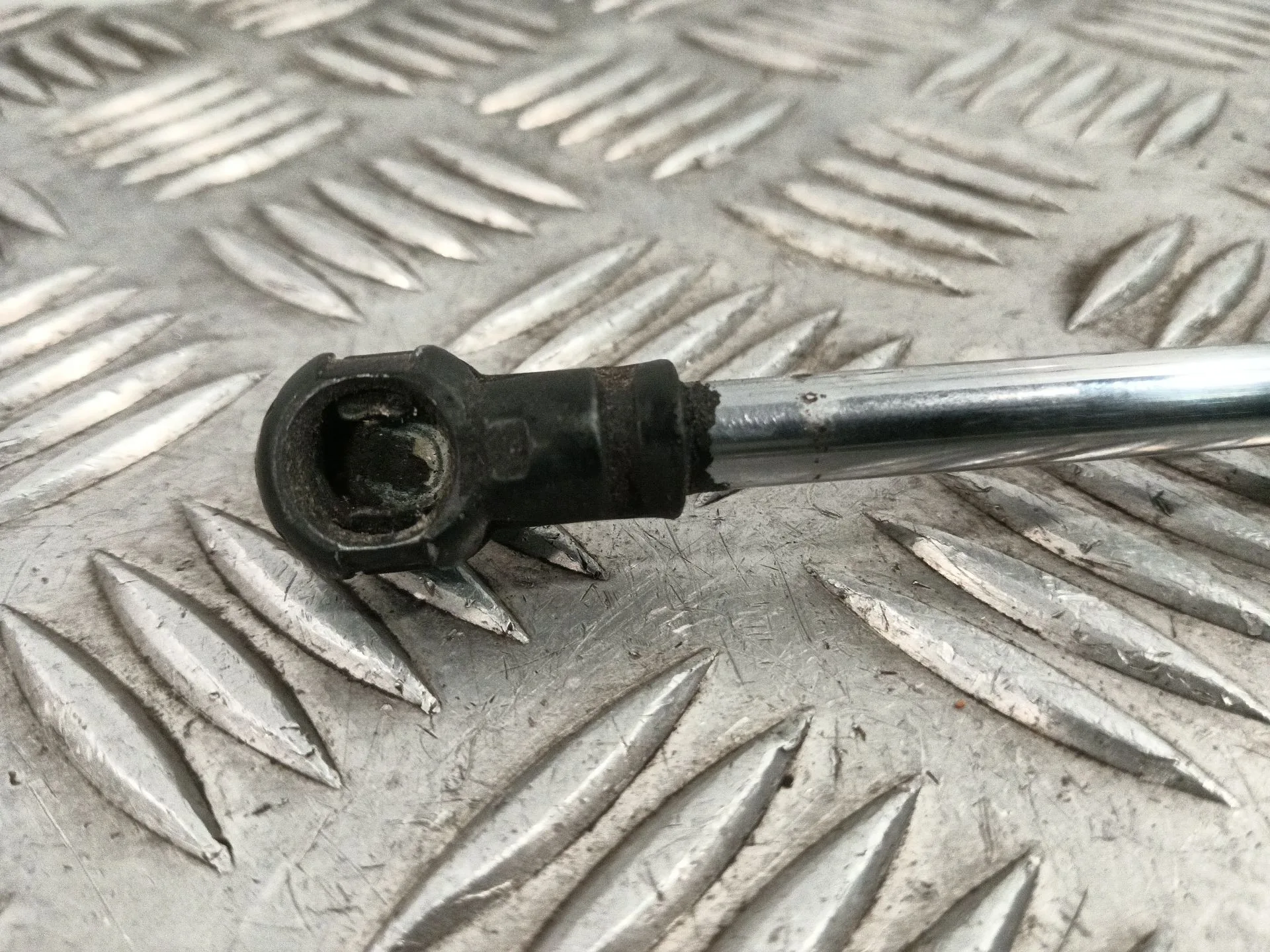 Amortiguador Porton Trasero Derecho para Lexus Rx
