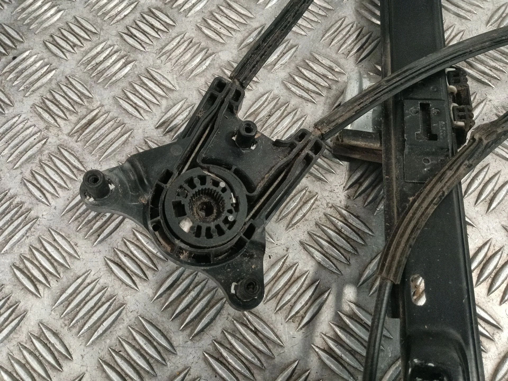 Elevalunas Delantero Izquierdo para Seat Ibiza (6J5)