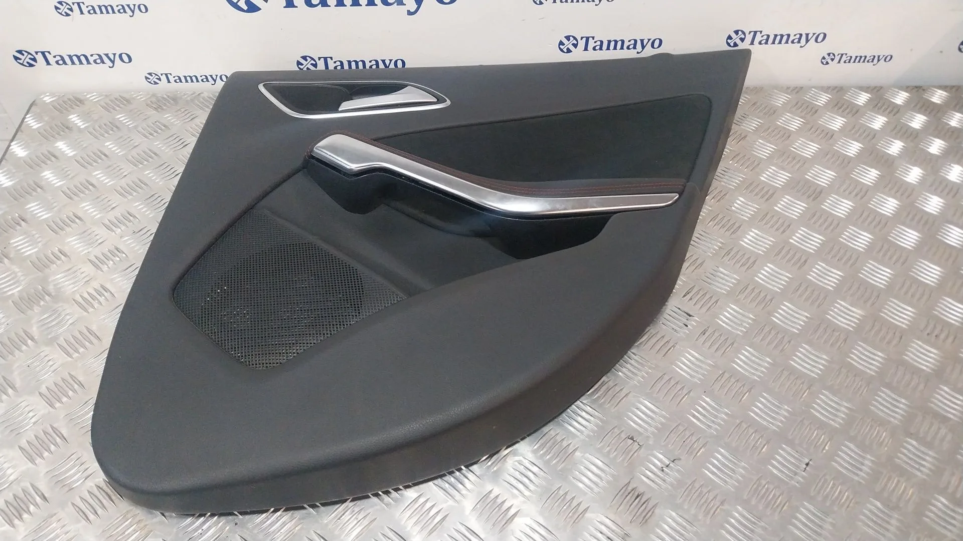 Guarnecido Puerta Delantera Derecha para Mercedes-Benz Clase A (W176)