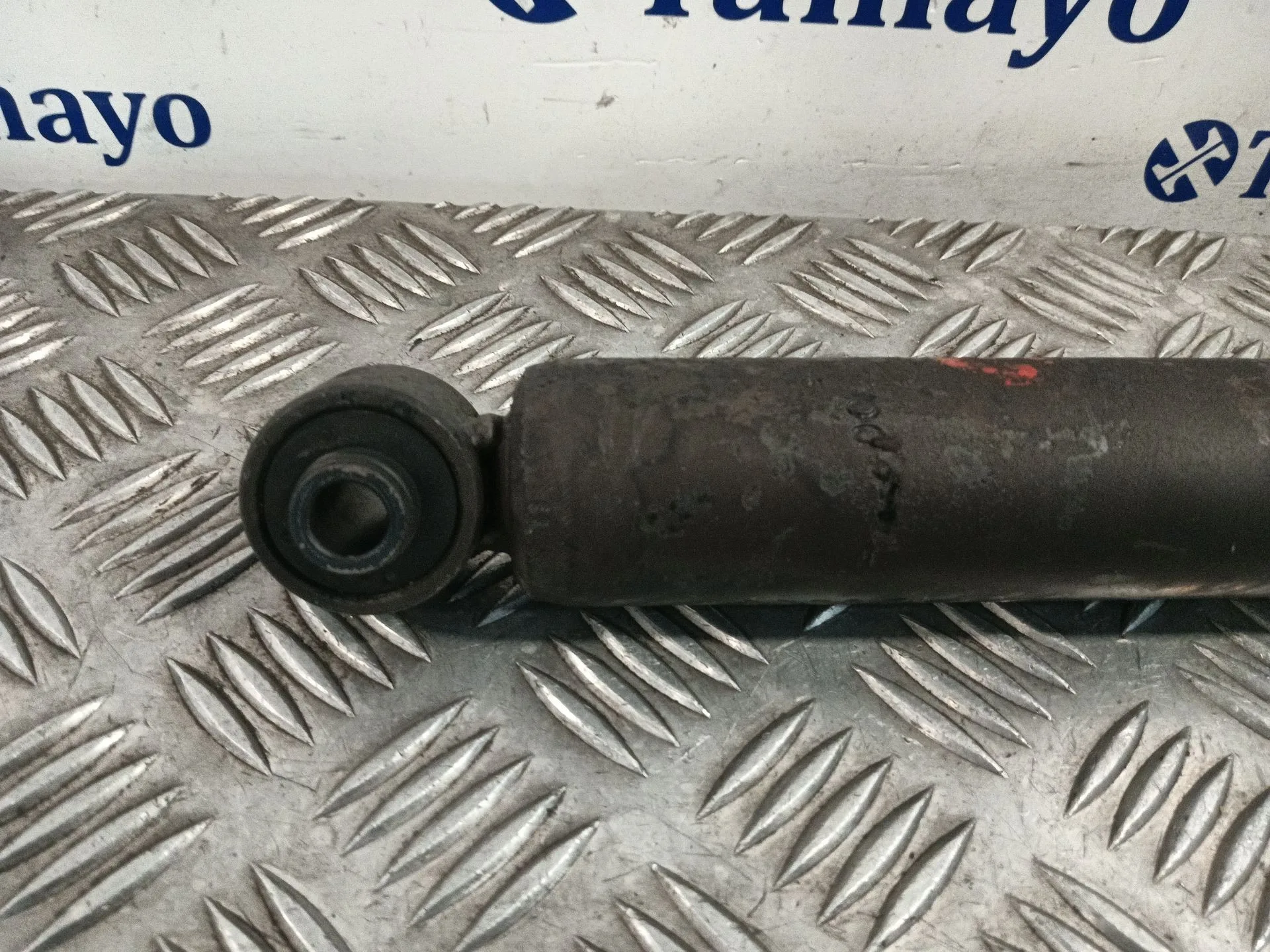 Amortiguador Trasero Izquierdo para Hyundai H350 Furgoneta