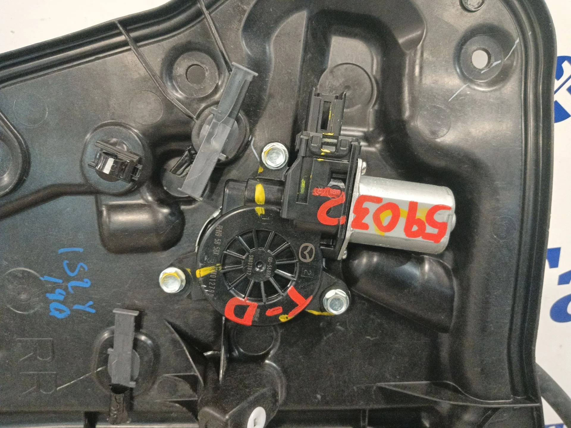 Elevalunas Trasero Derecho para Mazda 2 Lim. ()