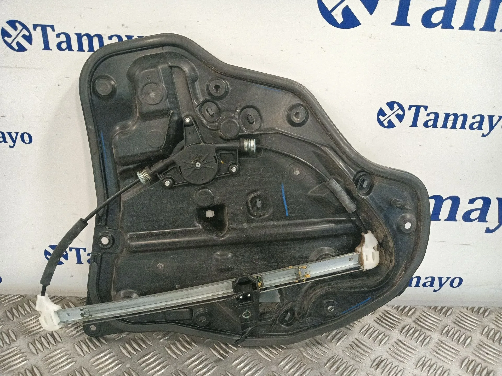 Elevalunas Trasero Derecho para Mazda 2 Lim. ()