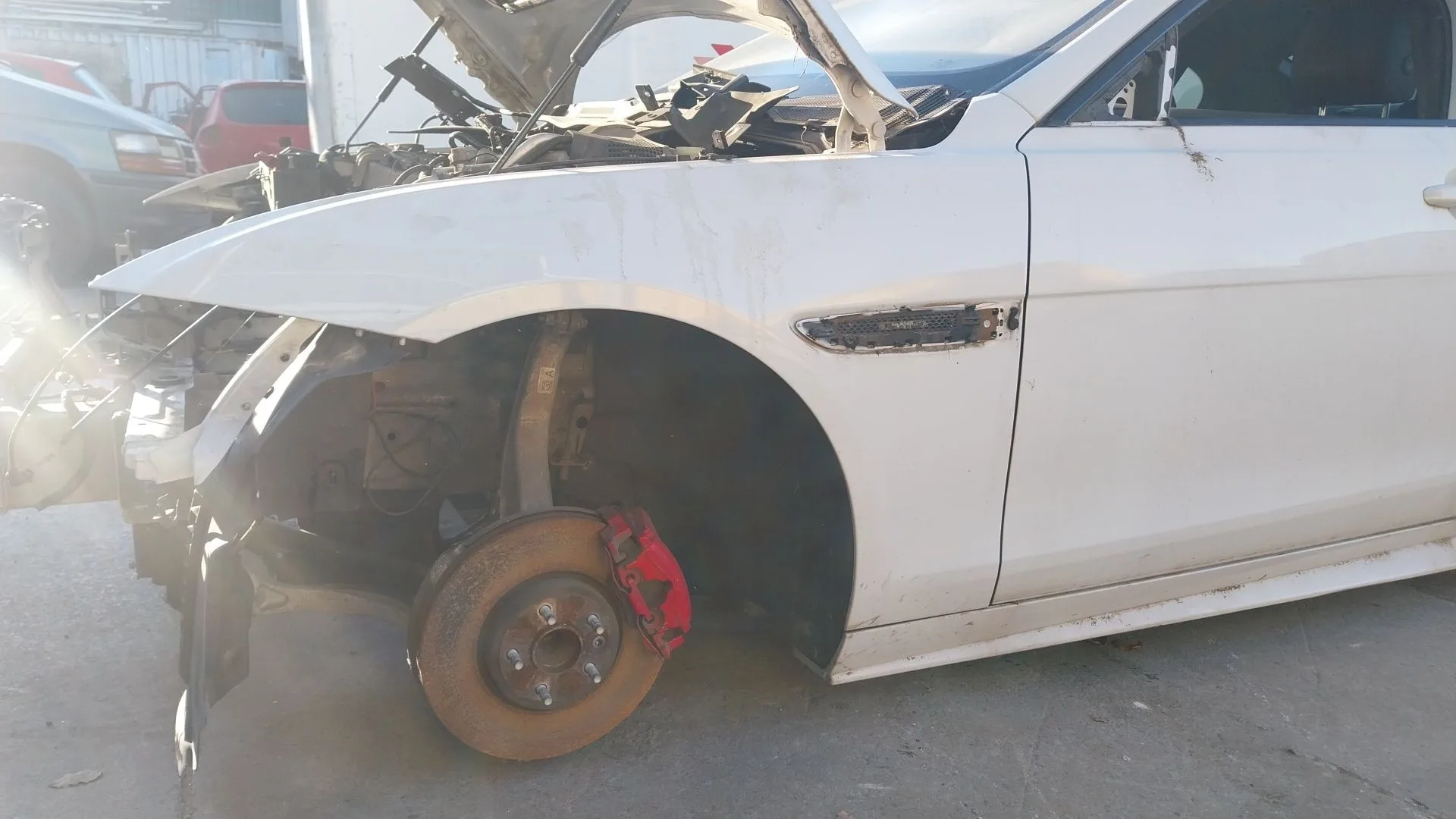 Aleta Delantera Izquierda para Jaguar Xe (X760)