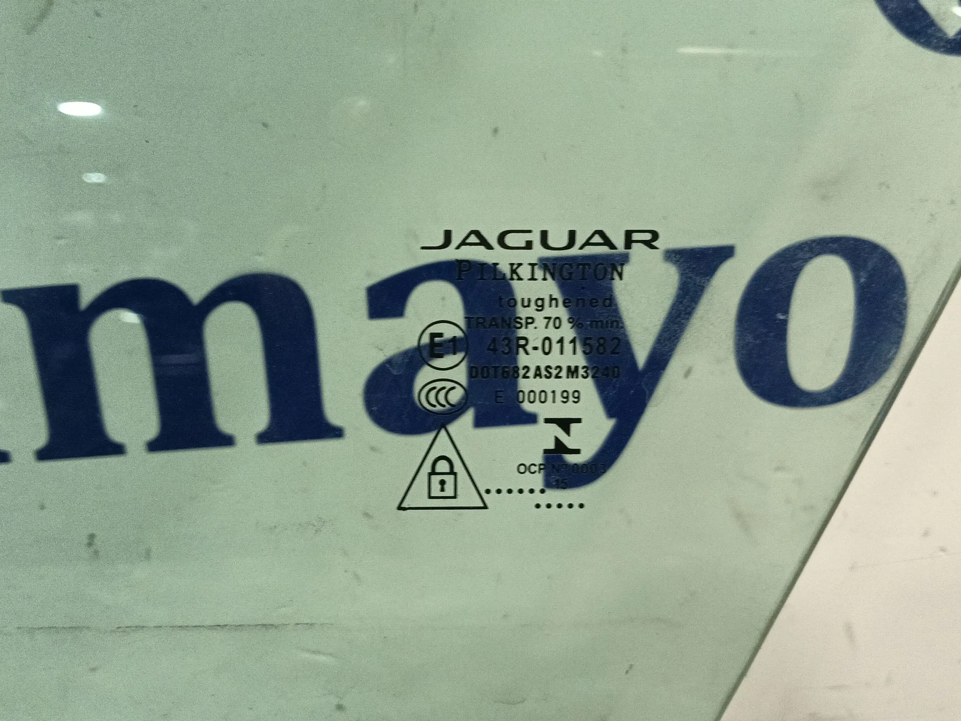 Luna Delantera Izquierda para Jaguar Xe (X760)