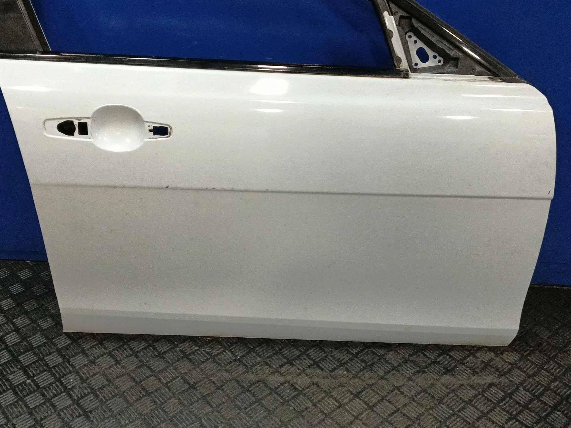 Puerta Delantera Derecha para Jaguar Xe (X760)