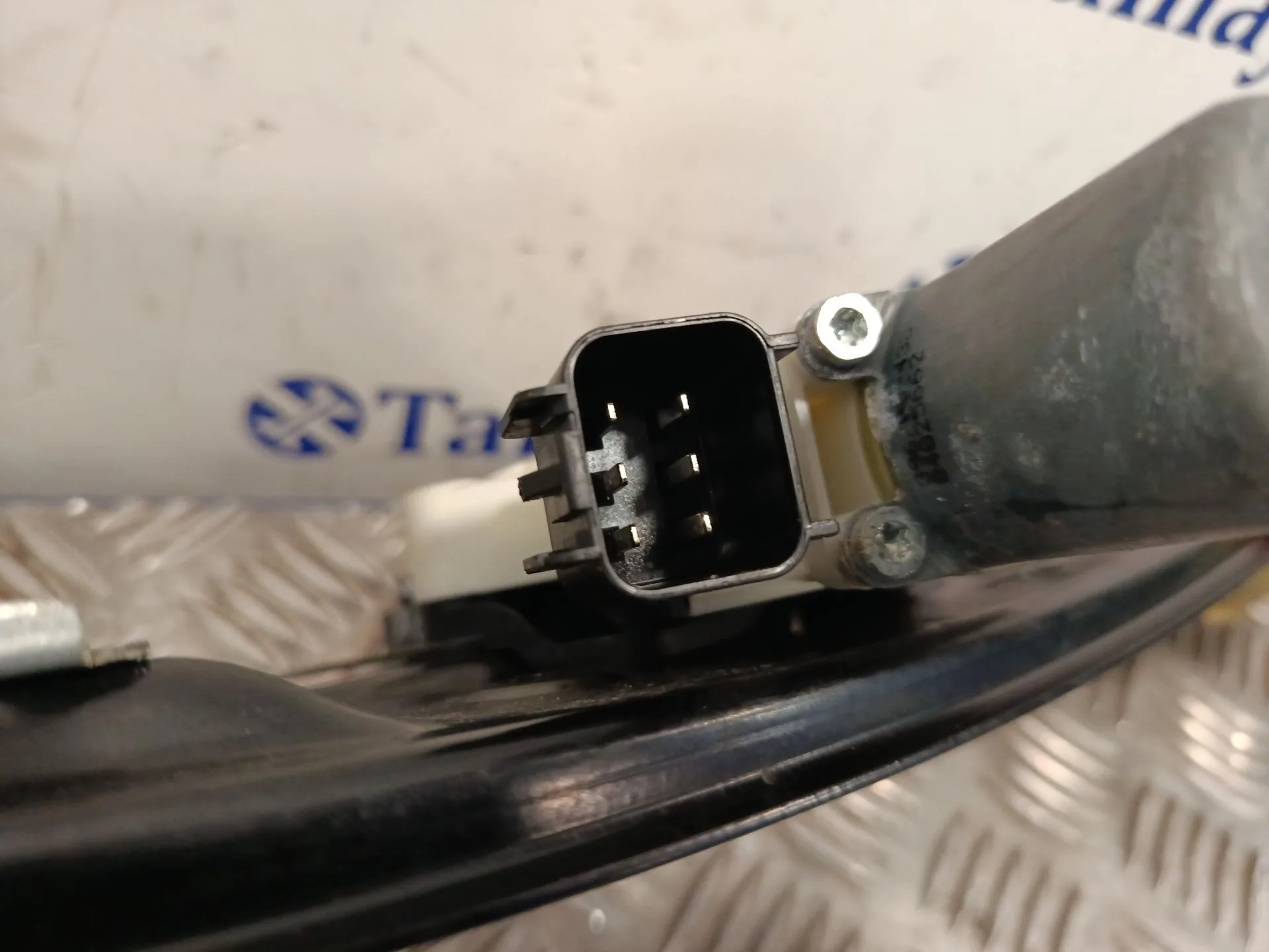 Elevalunas Trasero Izquierdo para Jaguar Xe (X760)