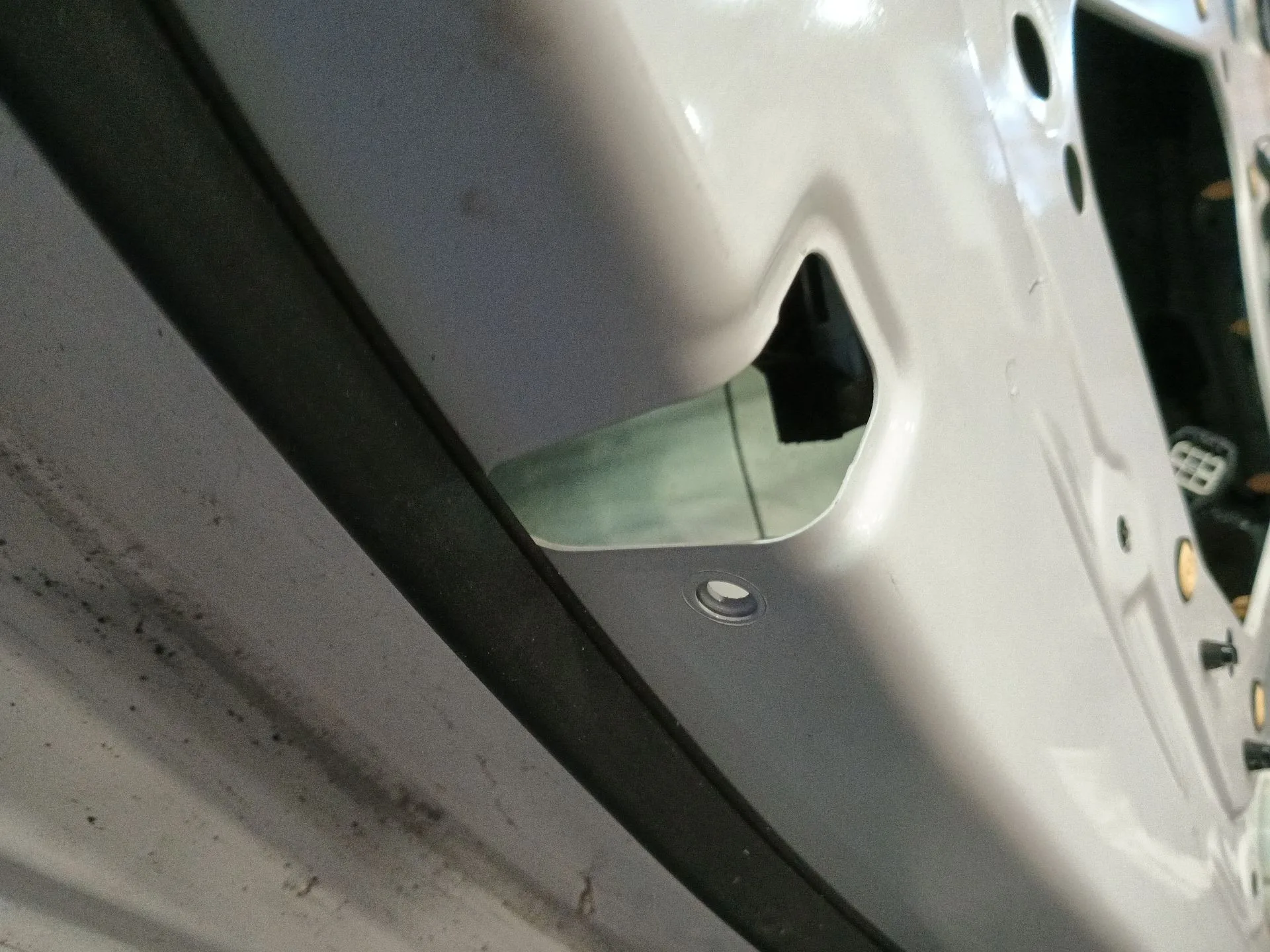 Puerta Trasera Izquierda para Jaguar Xe (X760)
