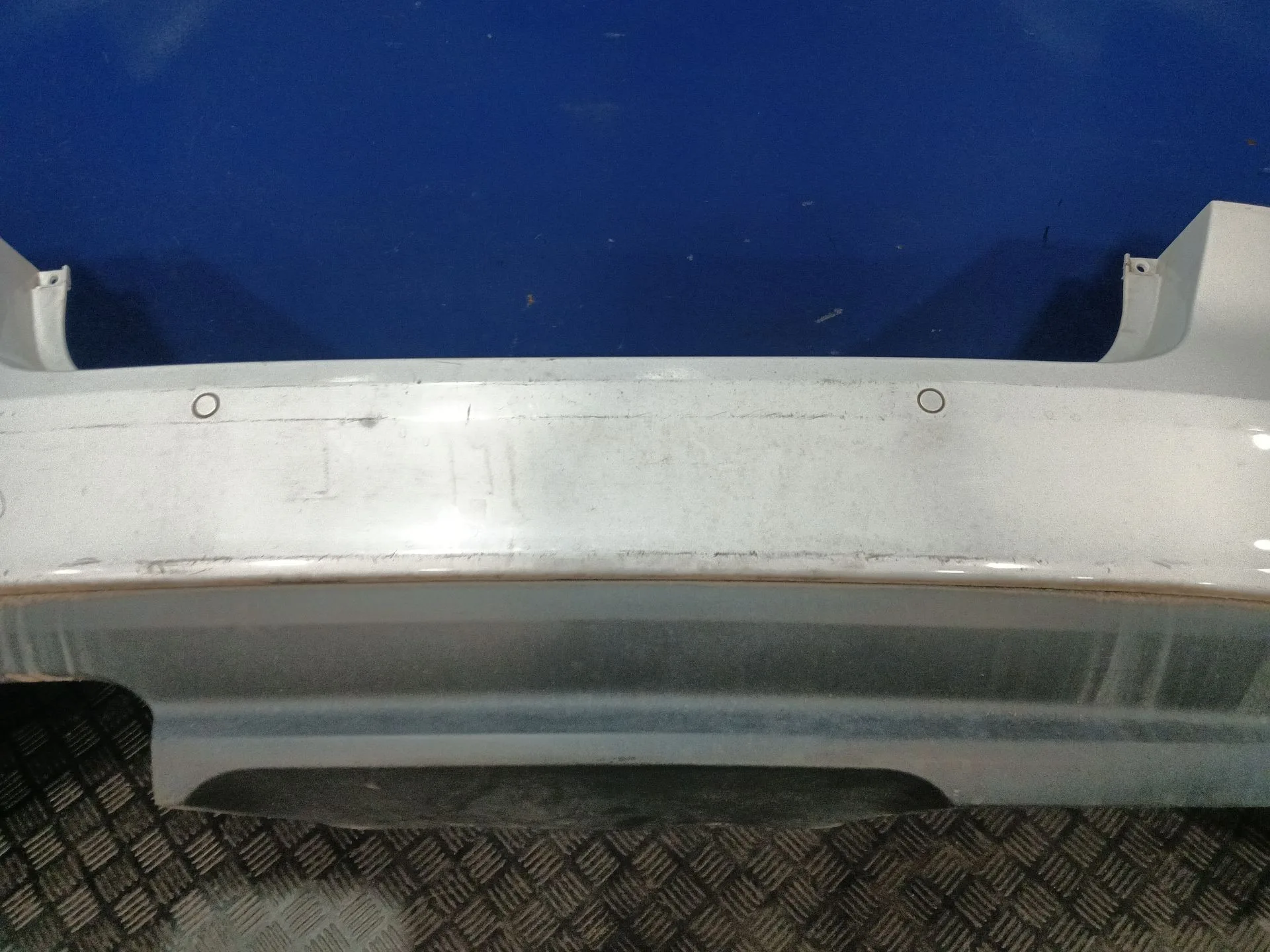 Paragolpes Trasero para Jaguar Xe (X760)