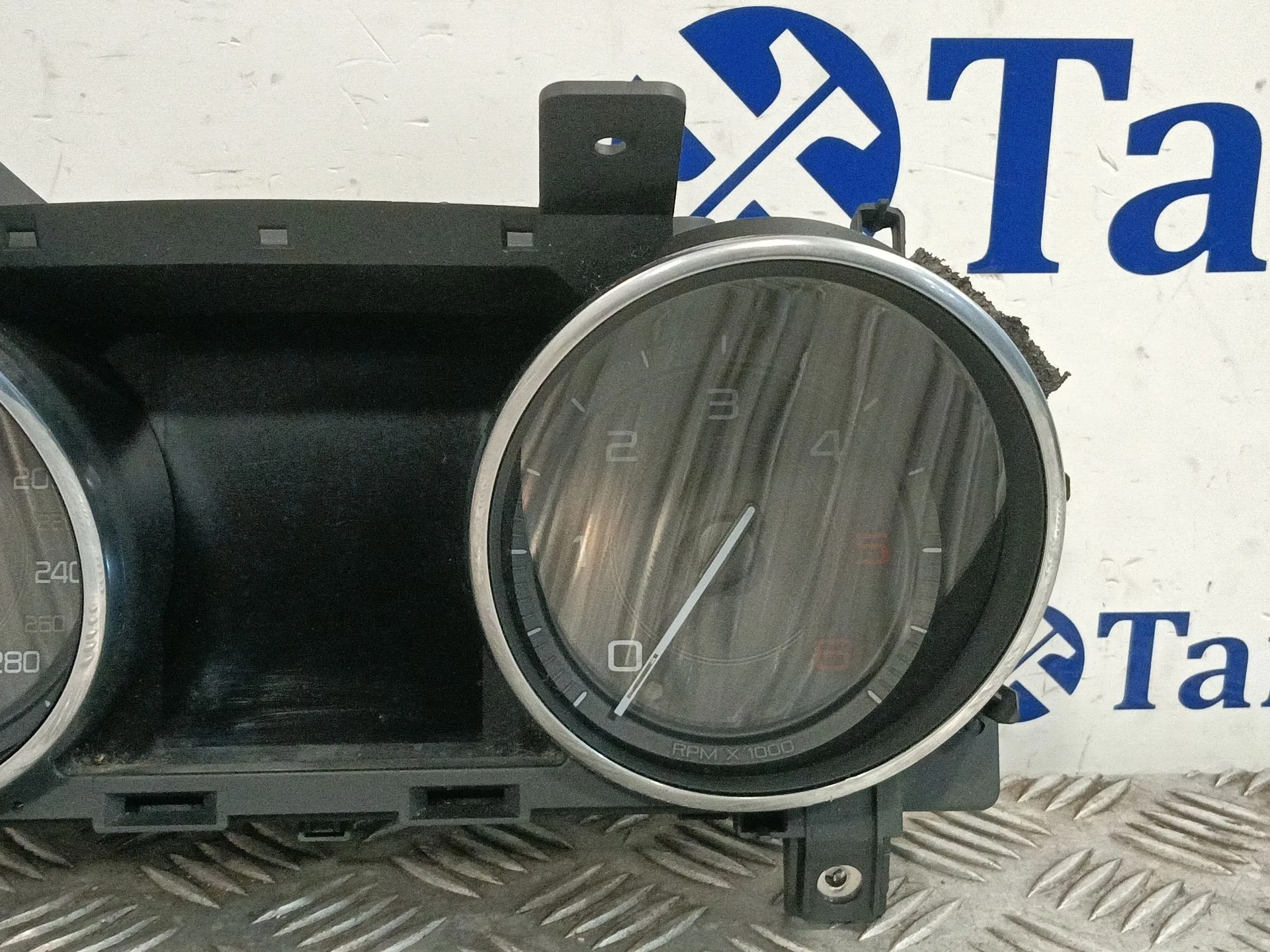 Cuadro Instrumentos para Jaguar Xe (X760)