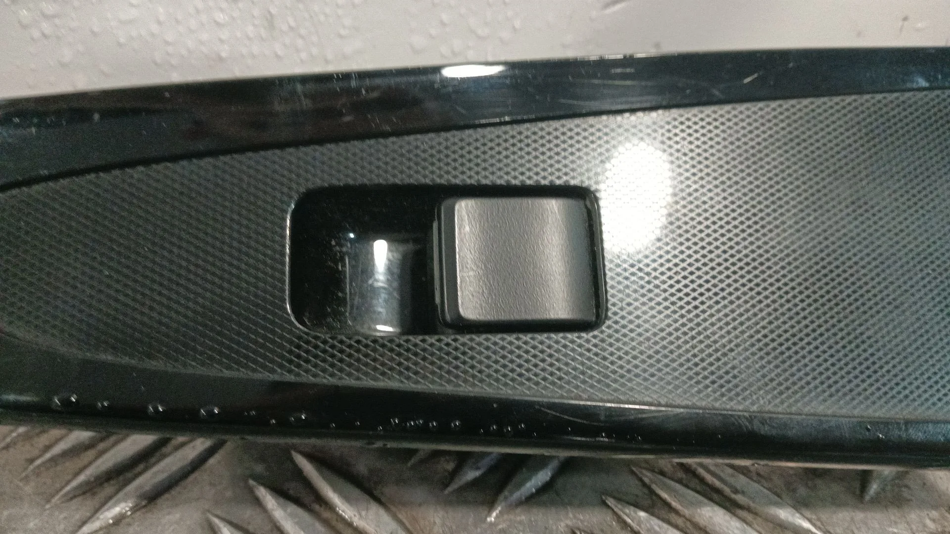 Mando Elevalunas Trasero Derecho para Mazda 2 Lim. ()