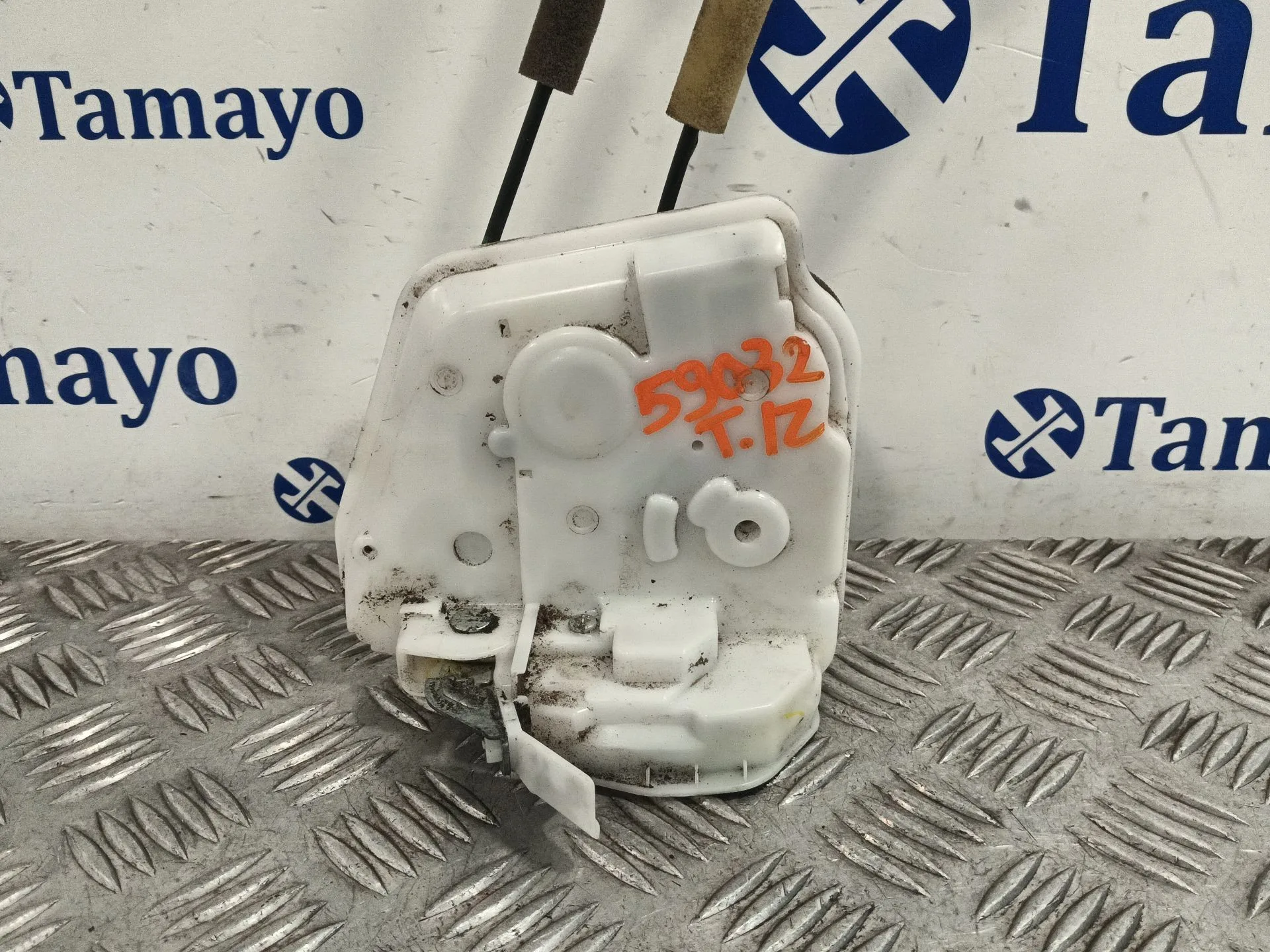 Cerradura Puerta Trasera Izquierda para Mazda 2 Lim. ()