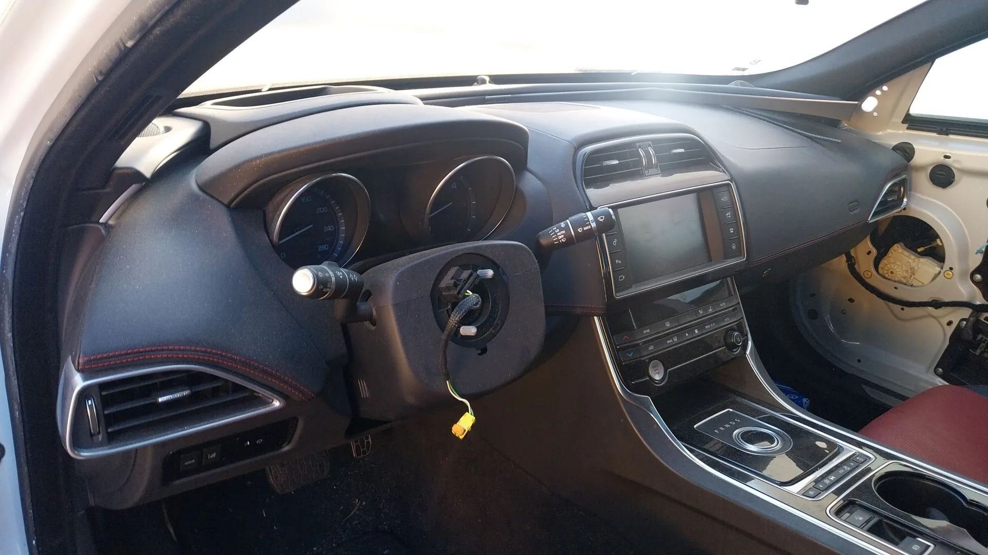 Salpicadero para Jaguar Xe (X760)