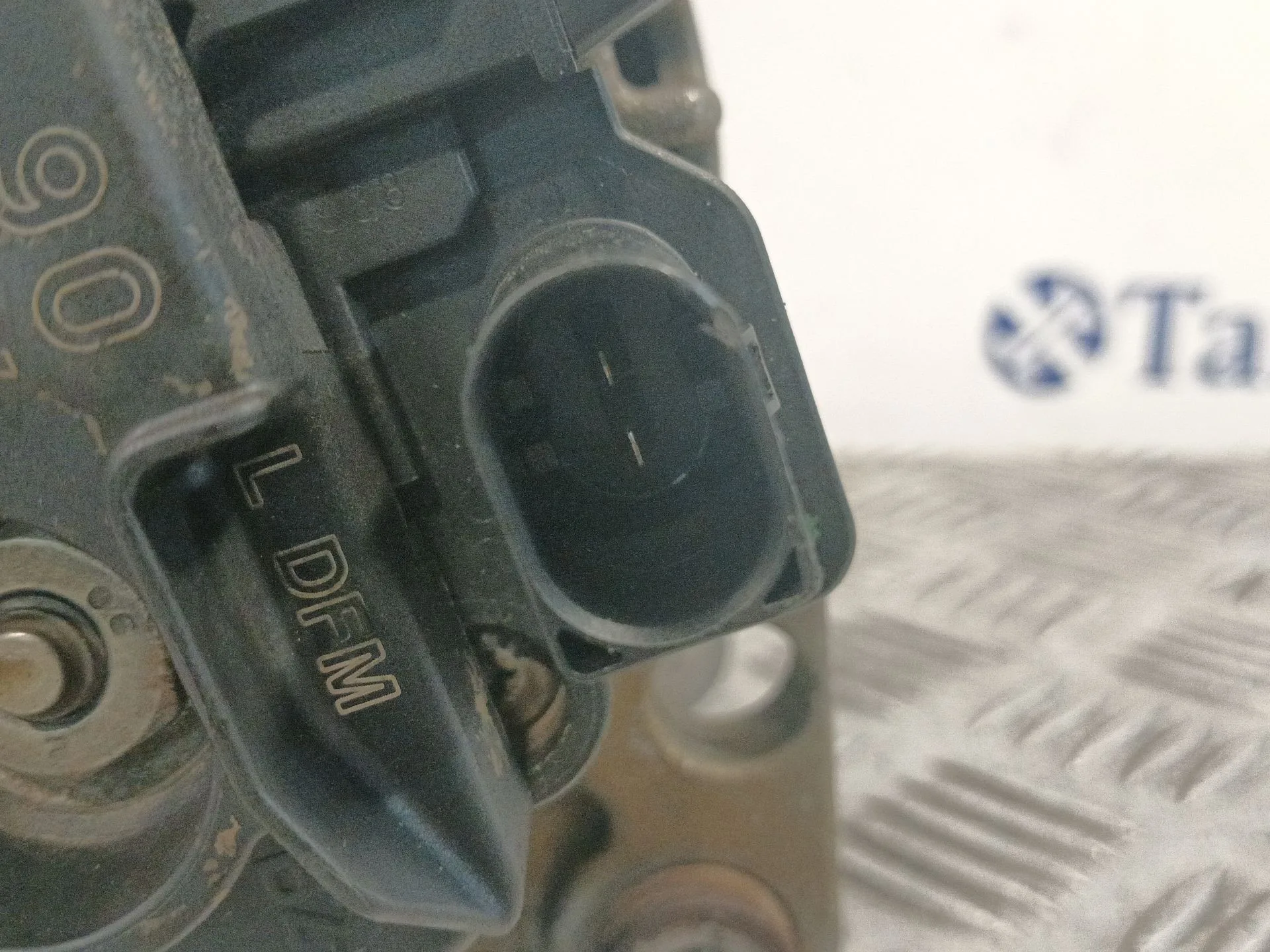 Alternador para Nissan Cabstar E (Tl_, Vl_)