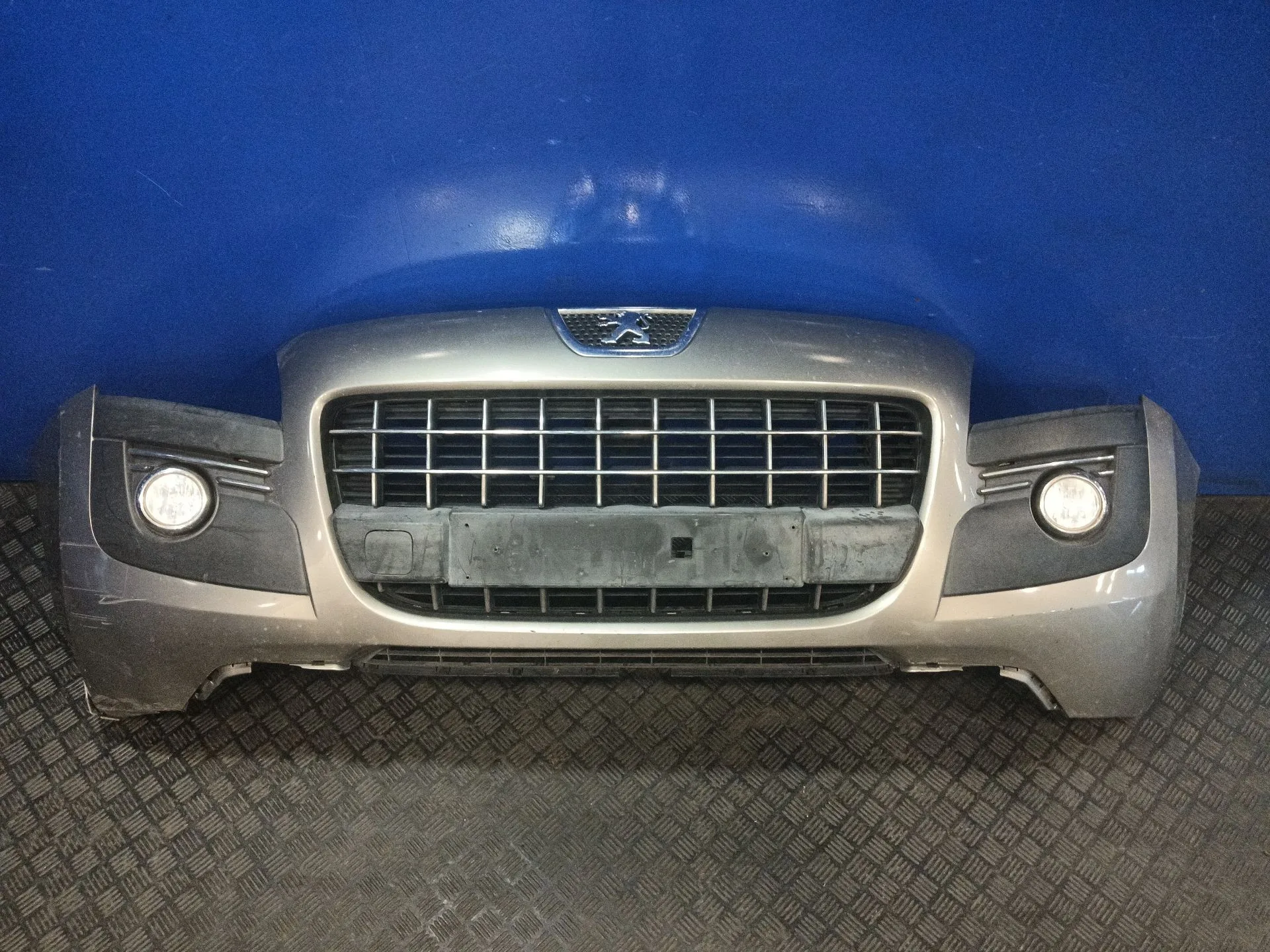Paragolpes Delantero para Peugeot 3008 I Monospace (0U_)