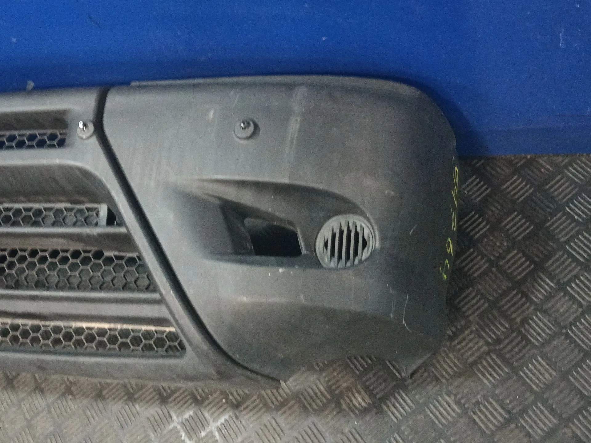 Paragolpes Delantero para Piaggio Porter Caja/Chasis