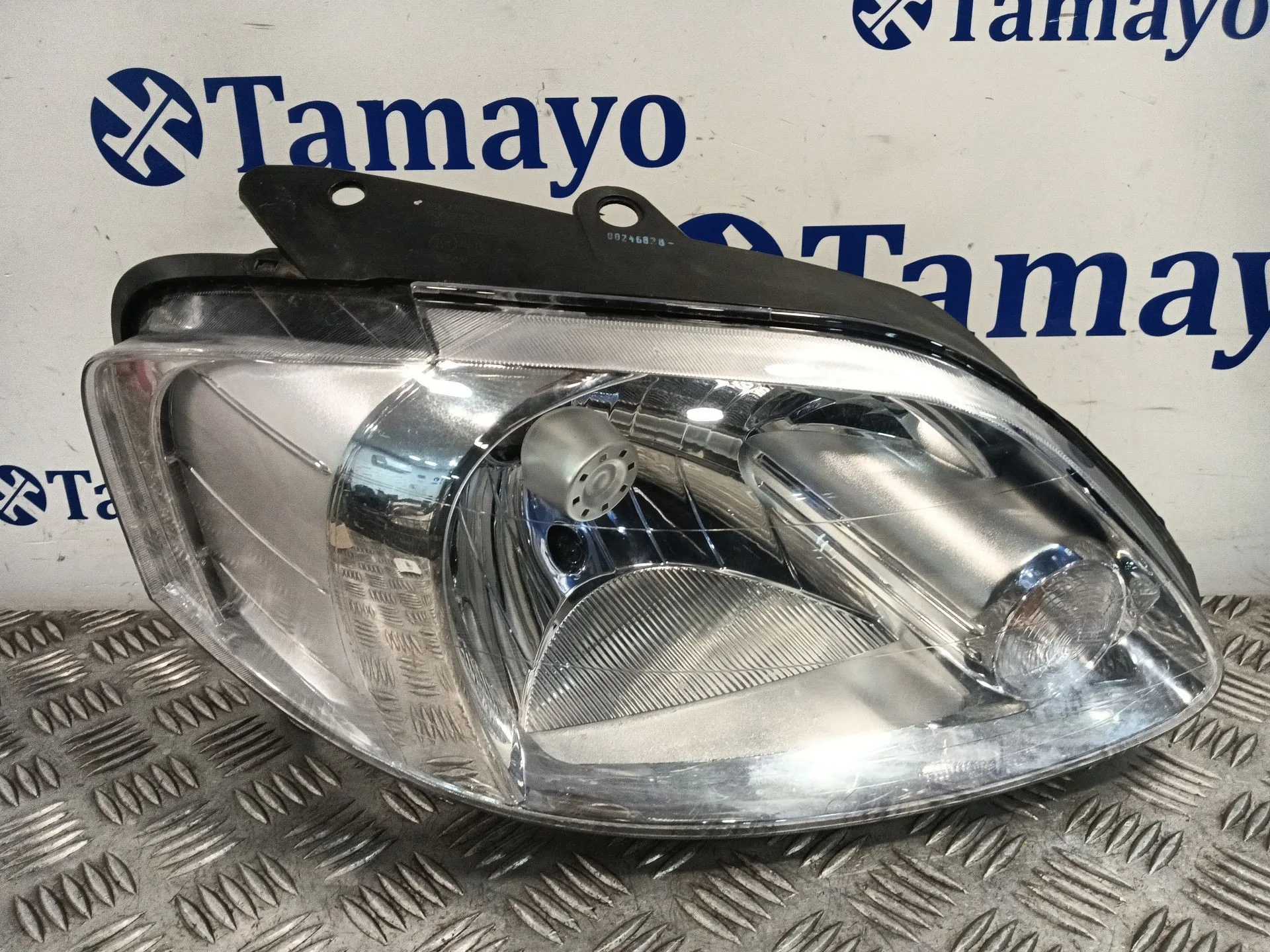 Faro Derecho para Volkswagen Fox Hatchback (5Z1, 5Z3, 5Z4, 5Z5)