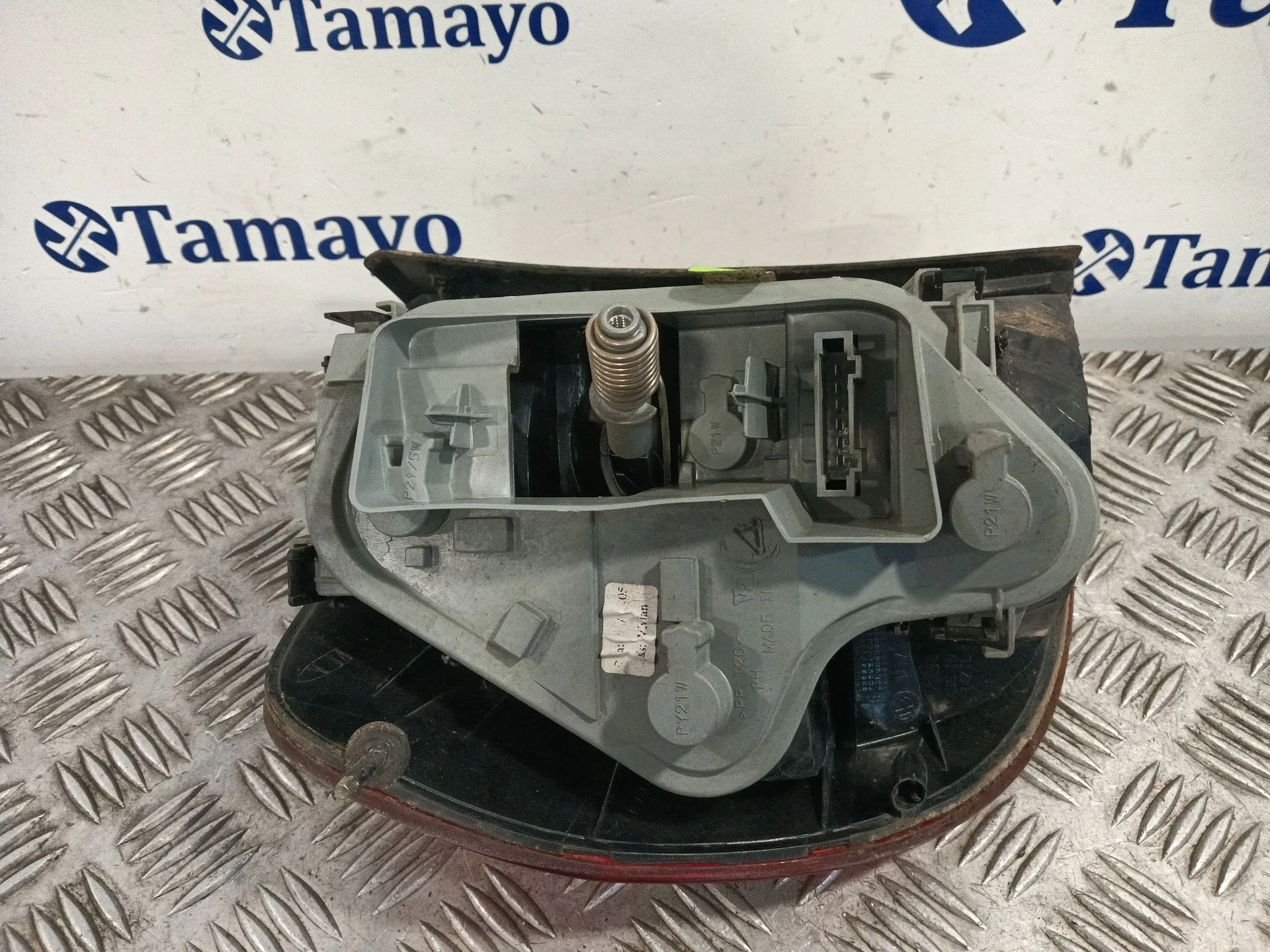 Piloto Trasero Derecho para Volkswagen Fox Hatchback (5Z1, 5Z3, 5Z4, 5Z5)