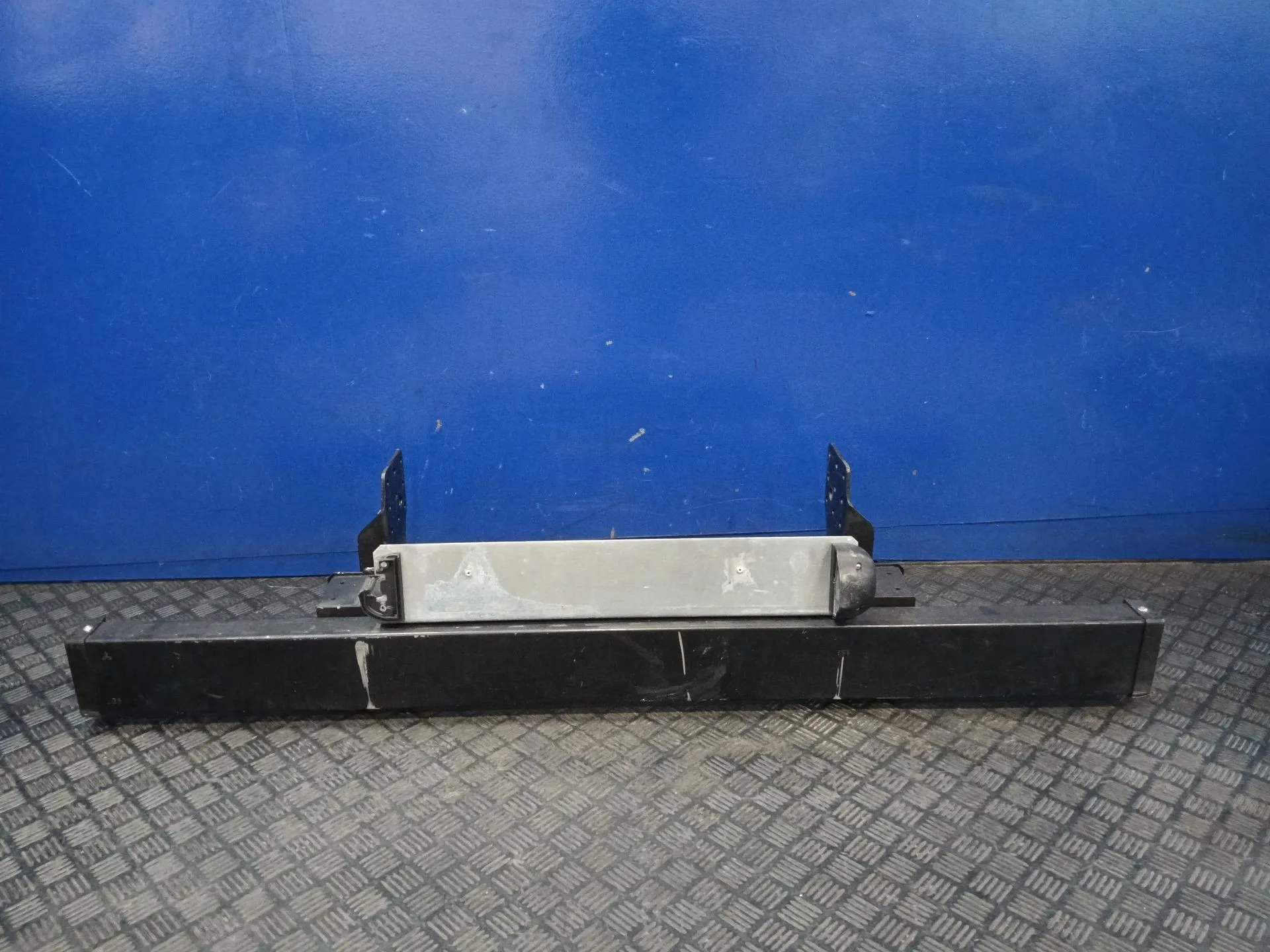 Refuerzo Paragolpes Trasero para Isuzu Trooper