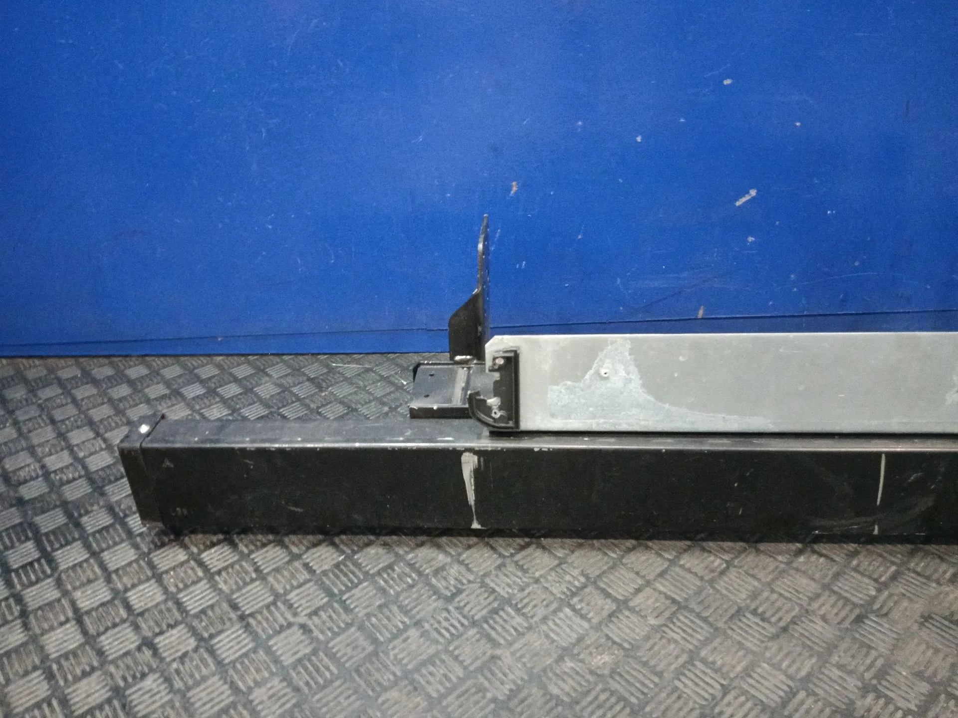 Refuerzo Paragolpes Trasero para Isuzu Trooper